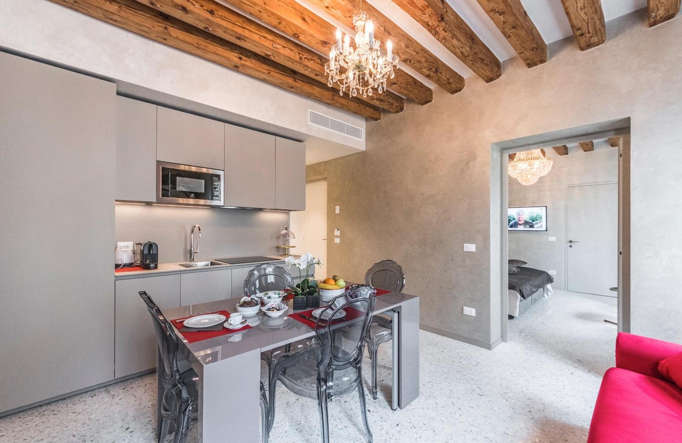 Rialto Luxury Flat
