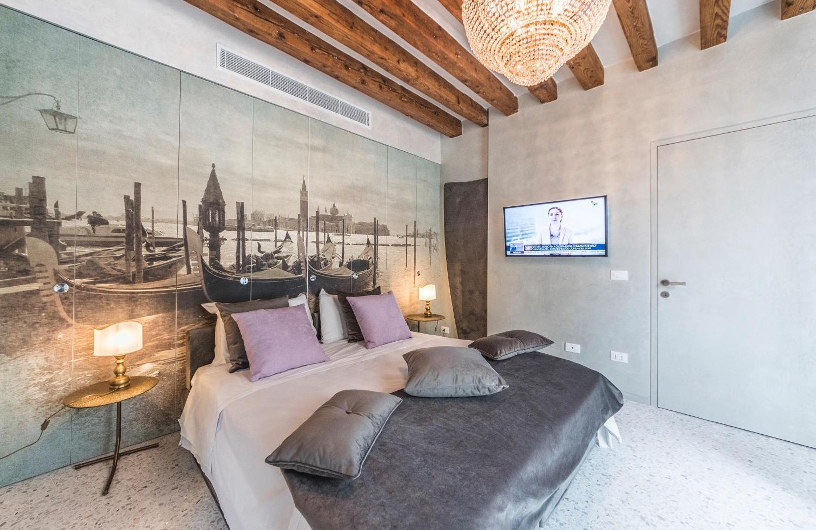 Rialto Luxury Flat