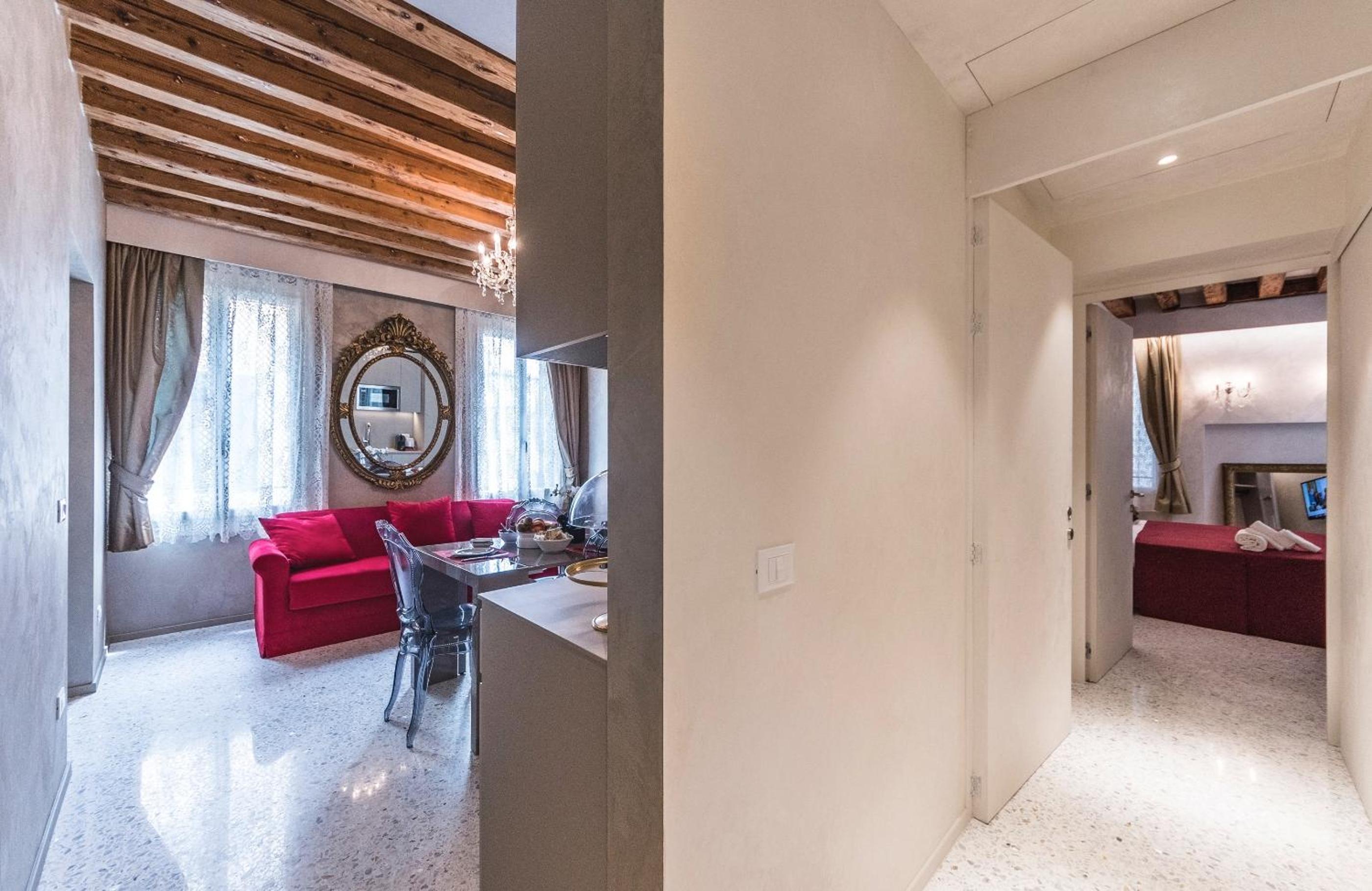 Rialto Luxury Flat