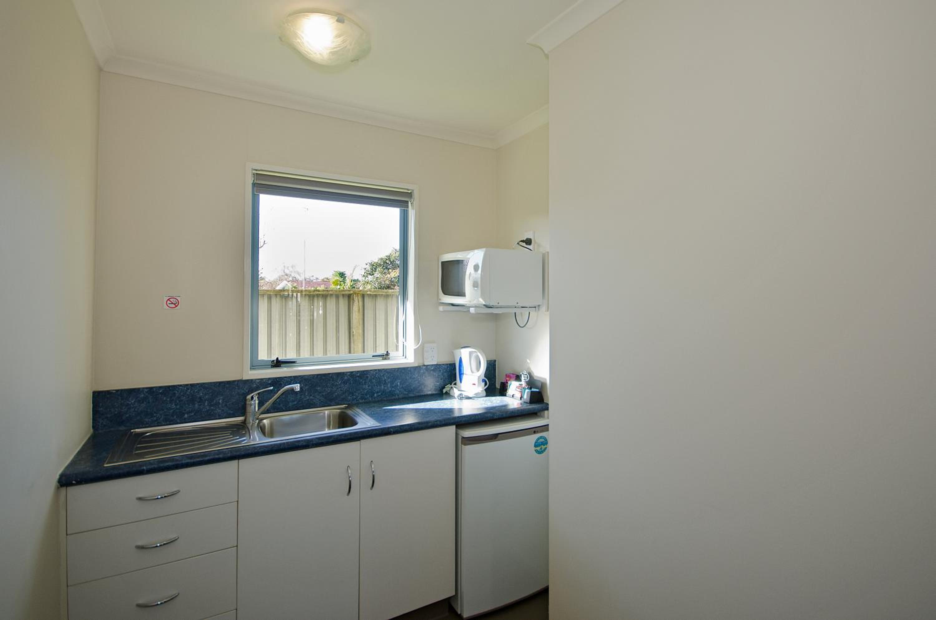 Gateway Motor Inn