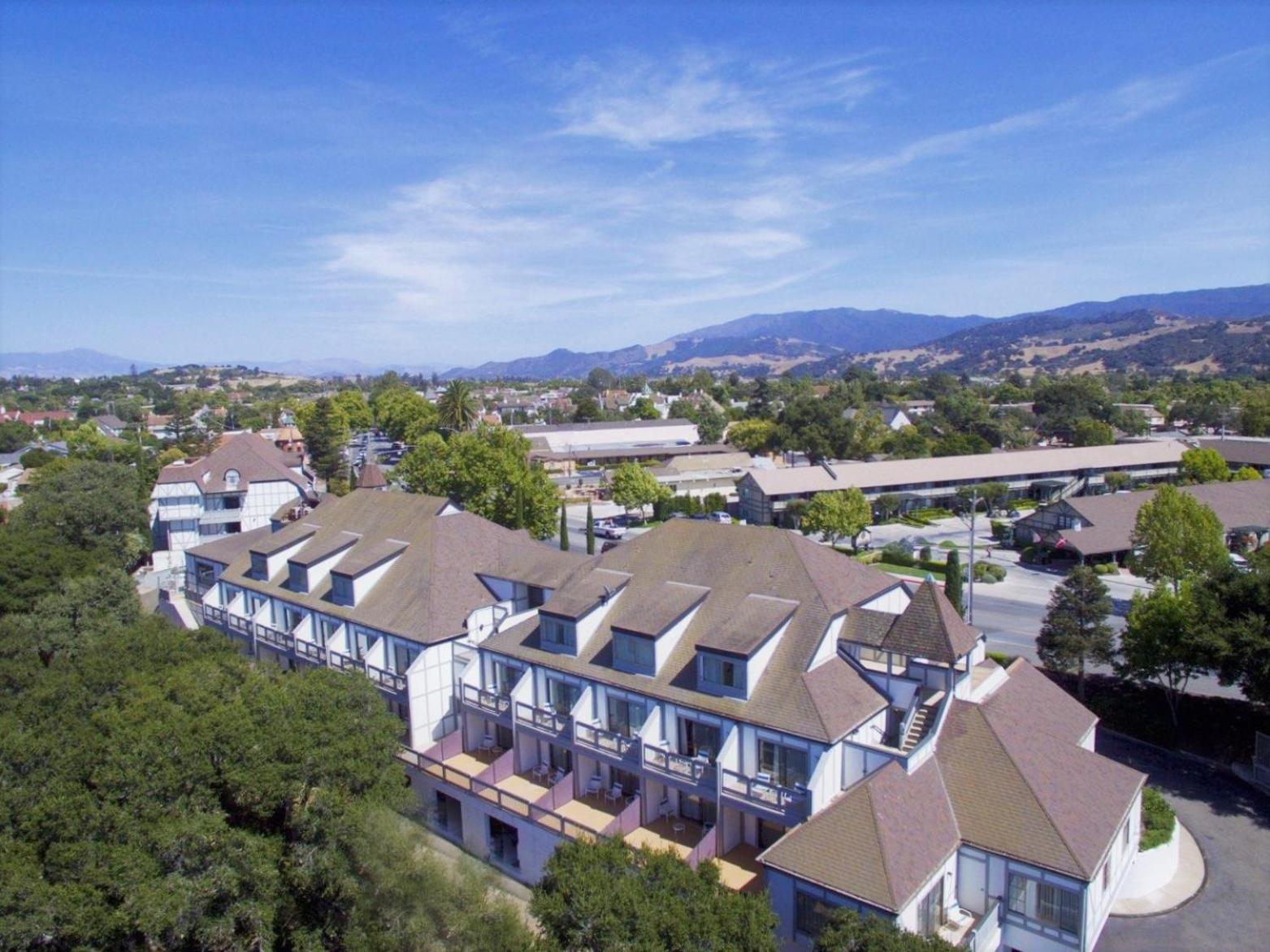 Hotel Vinland Hotel and Lounge