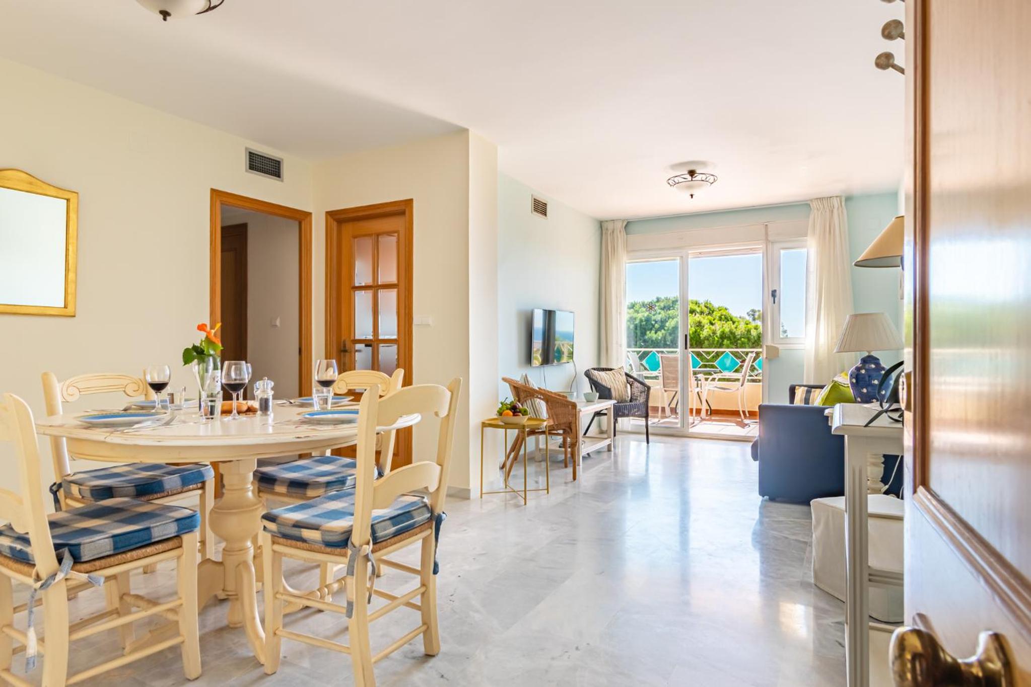 Sun & Sand Beach Apartment photo 5