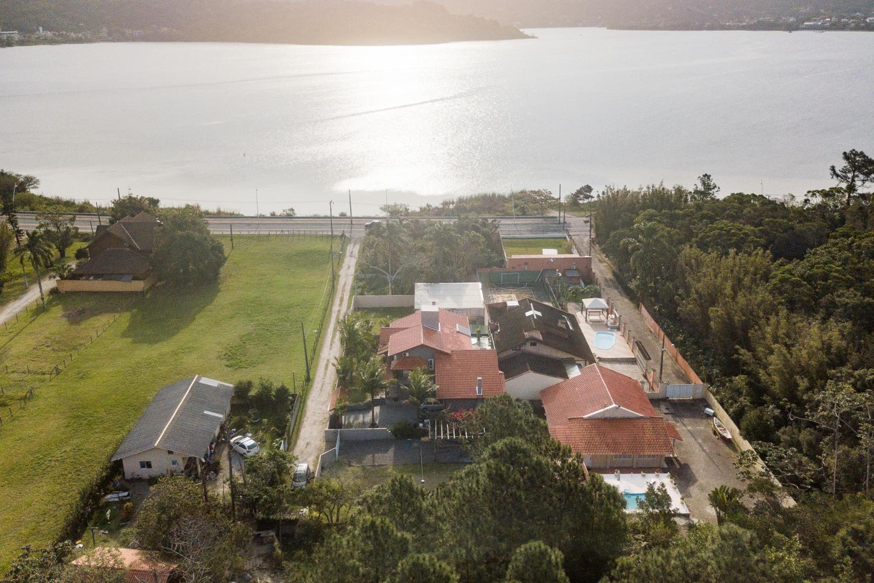 Casa Paradisíaca na Lagoa da Conceição
