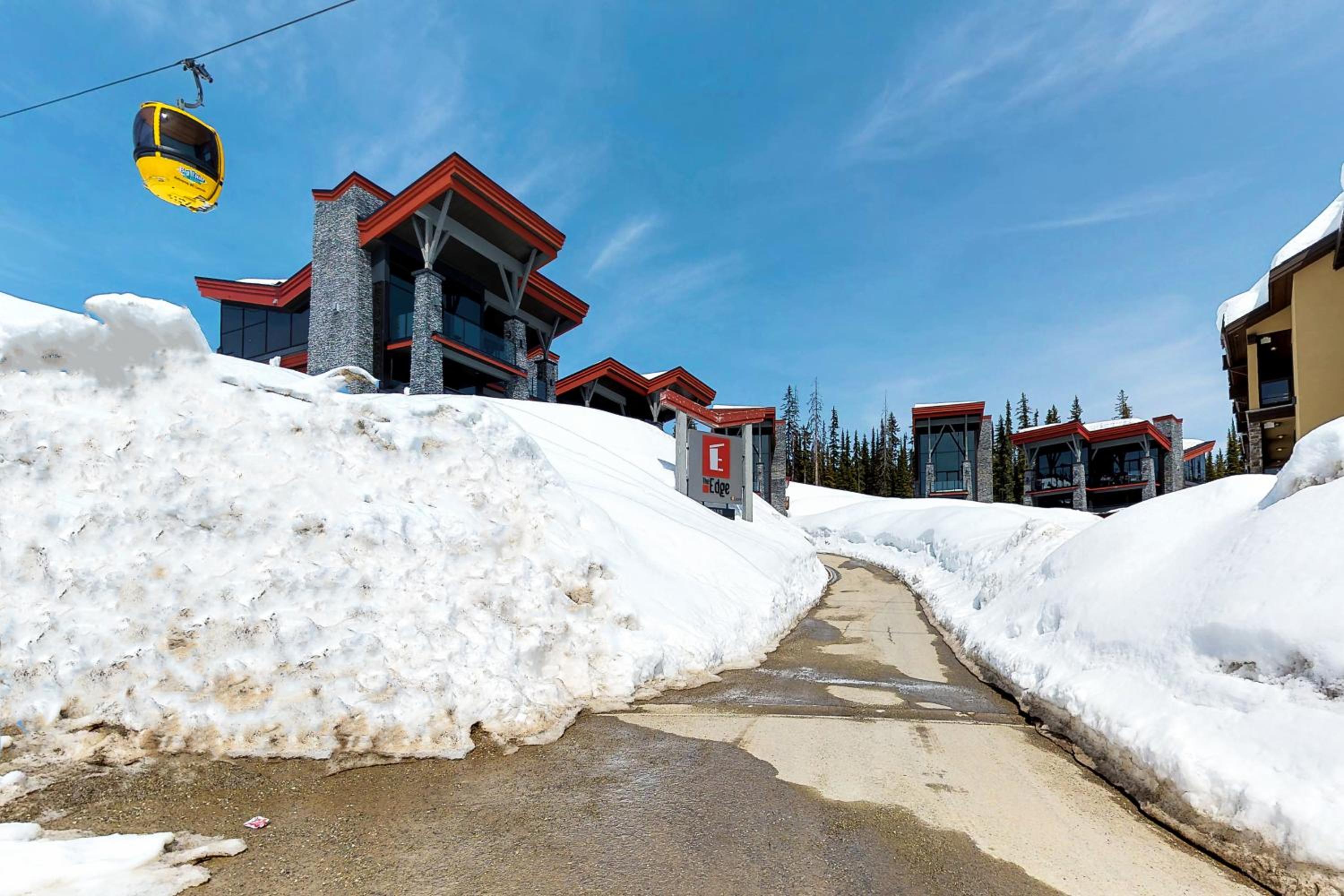 The Edge at Big White 21