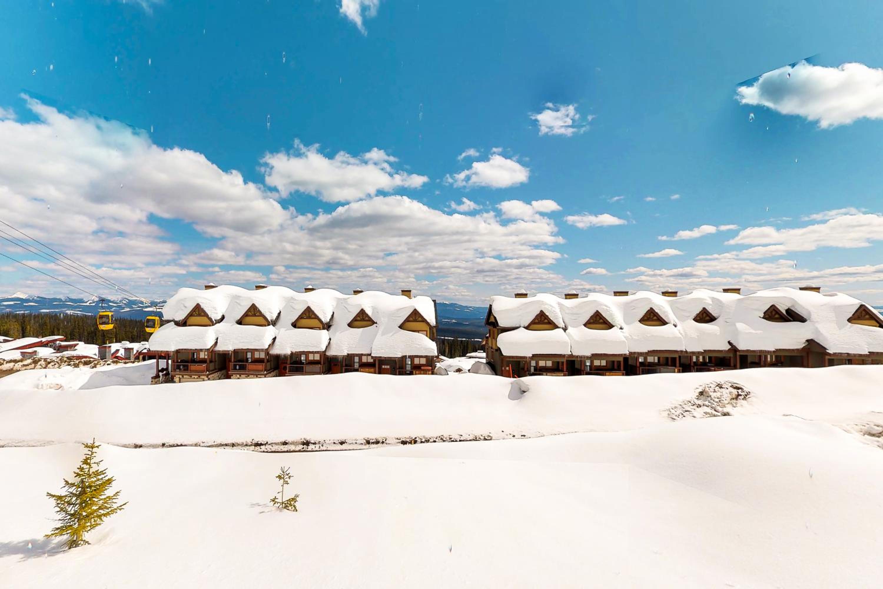 Glacier Lodge 103