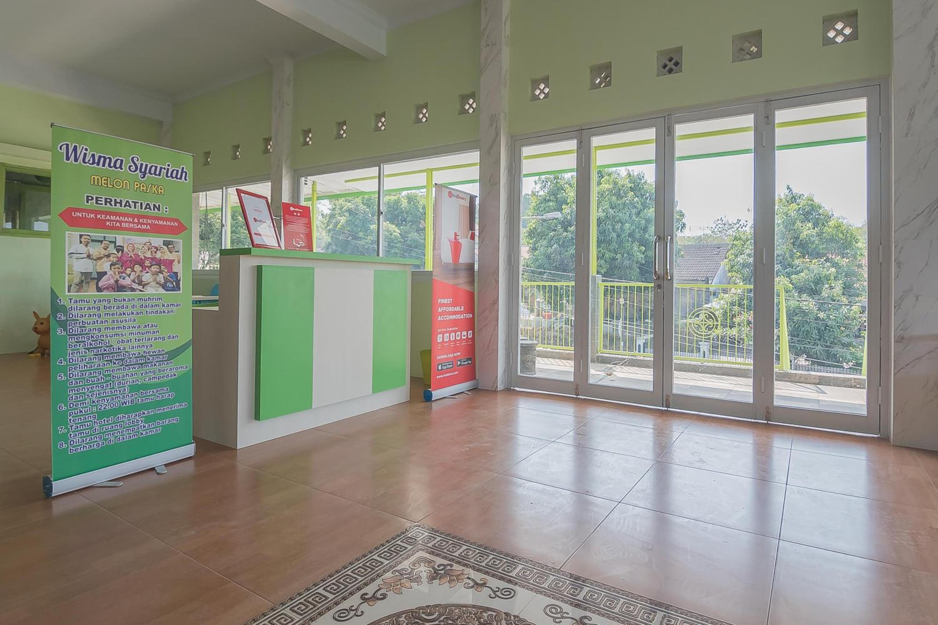RedDoorz Syariah near Museum Wisma Karya Subang view 3