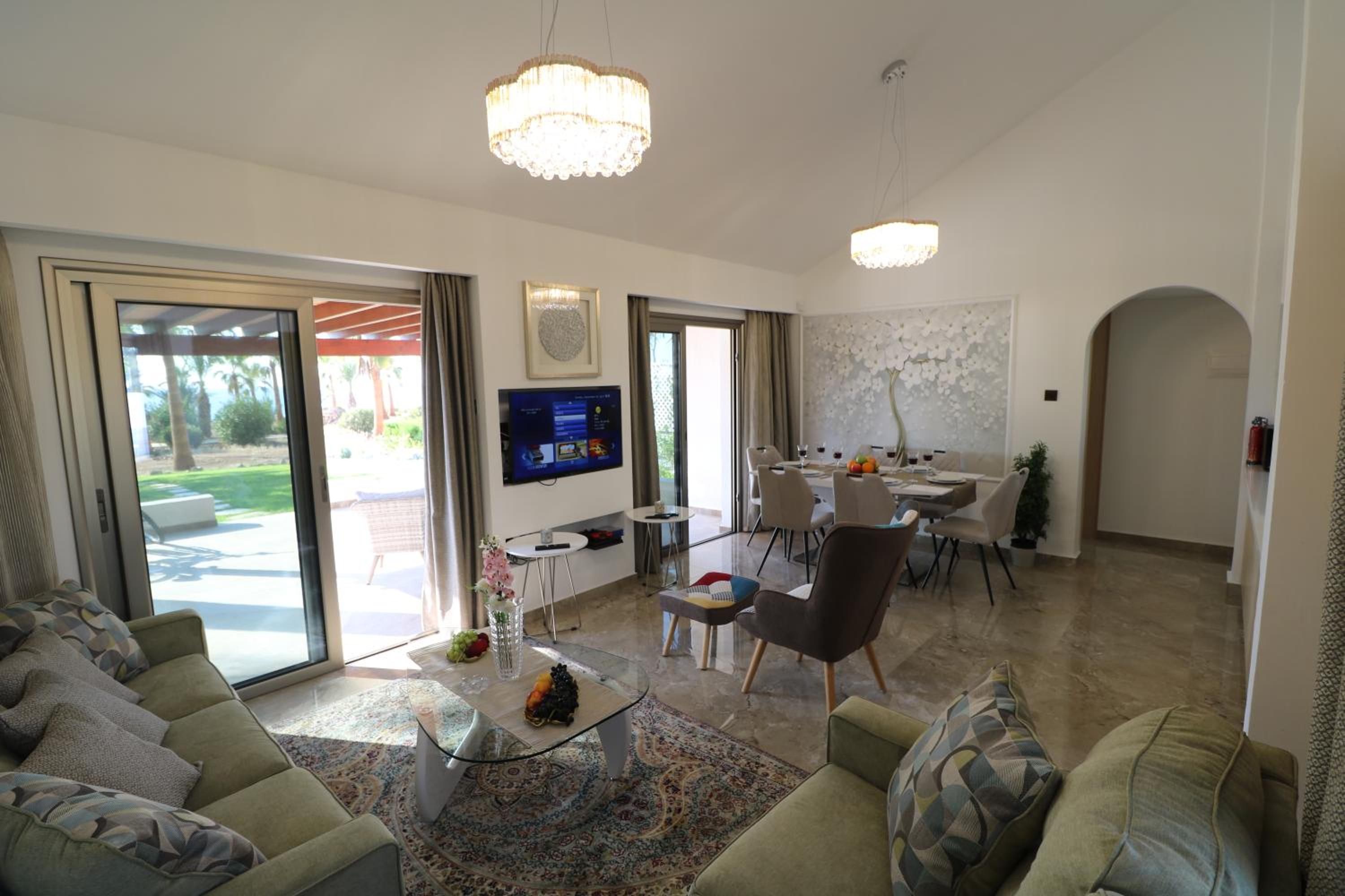 Yulya Villa By Taimoura