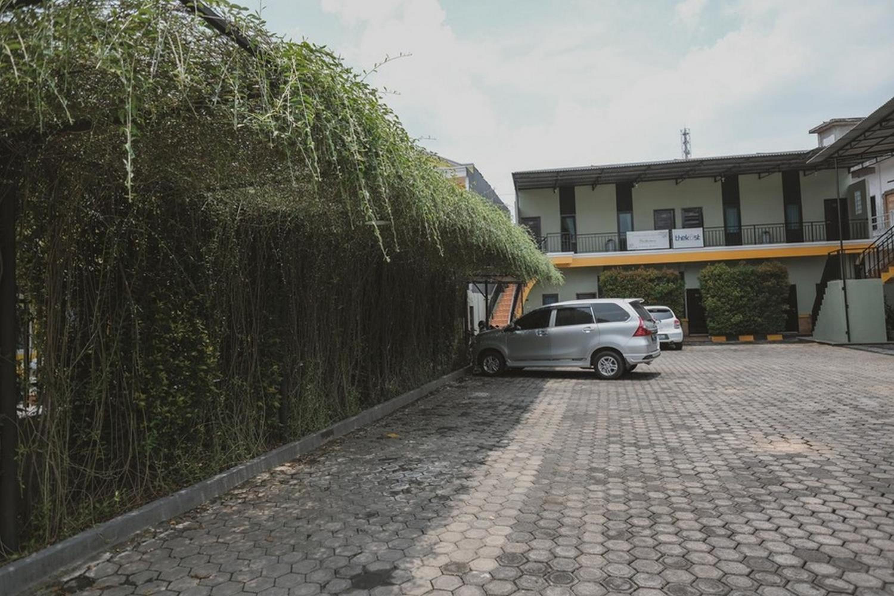 RedDoorz Syariah near Kantor Walikota Jambi