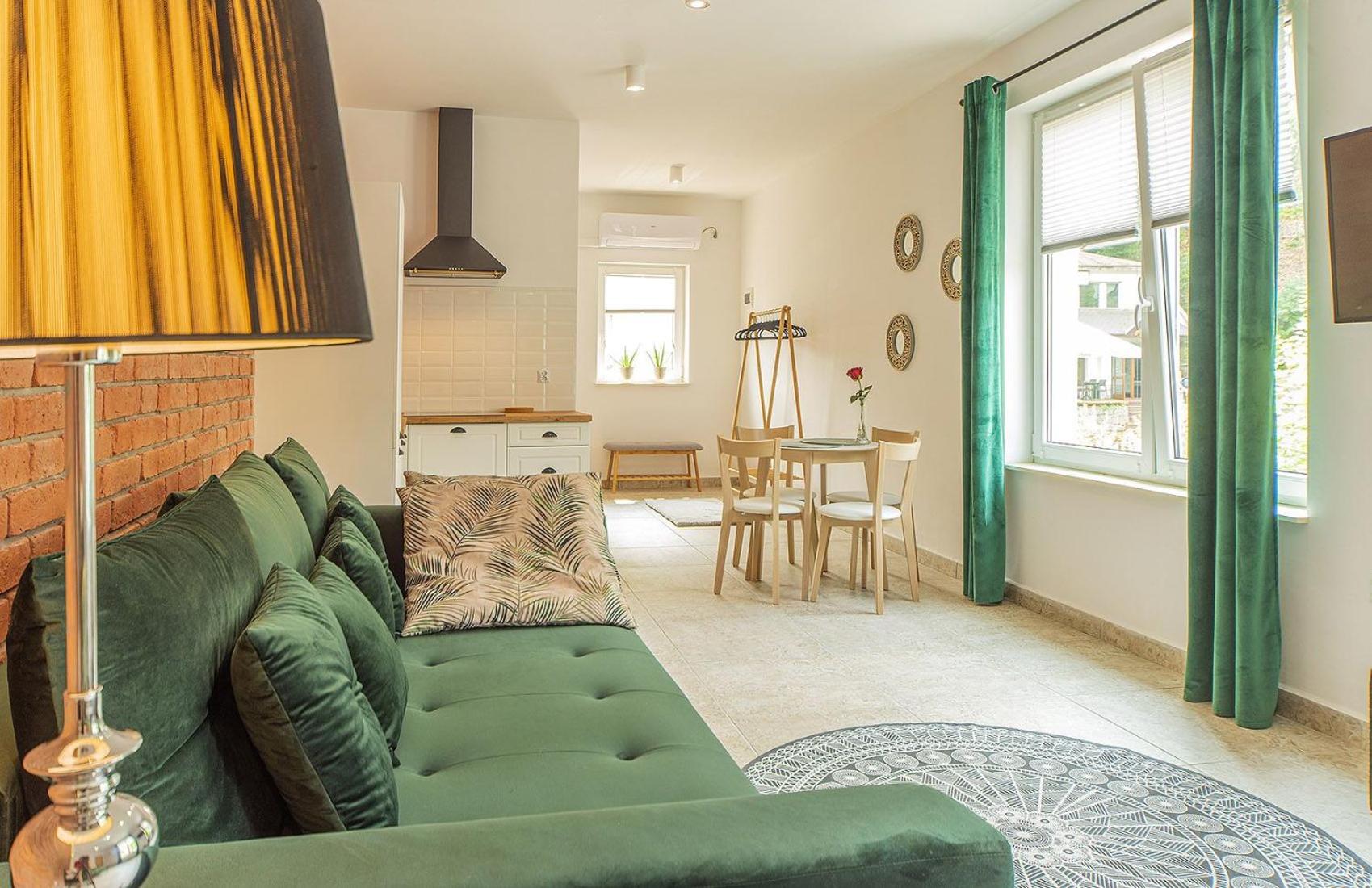Apart-Invest Apartament Glamoure view 2