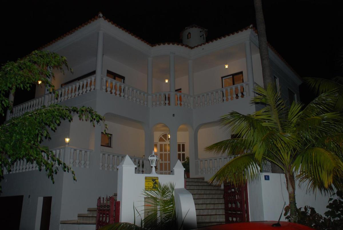 VILLA COLONIAL Piscina Climatizable, BBQ, Free Wifi photo 4