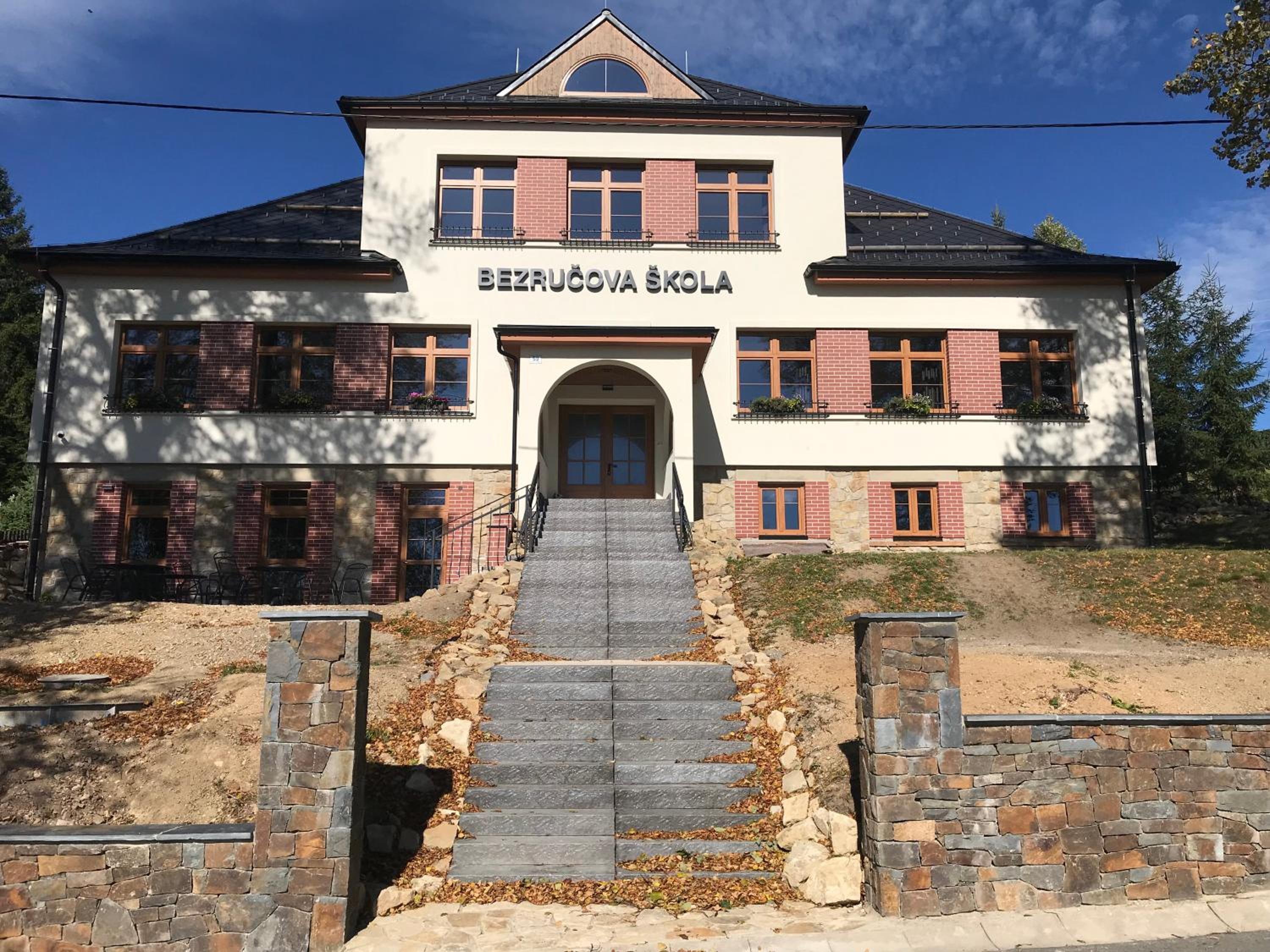 Bezručova škola