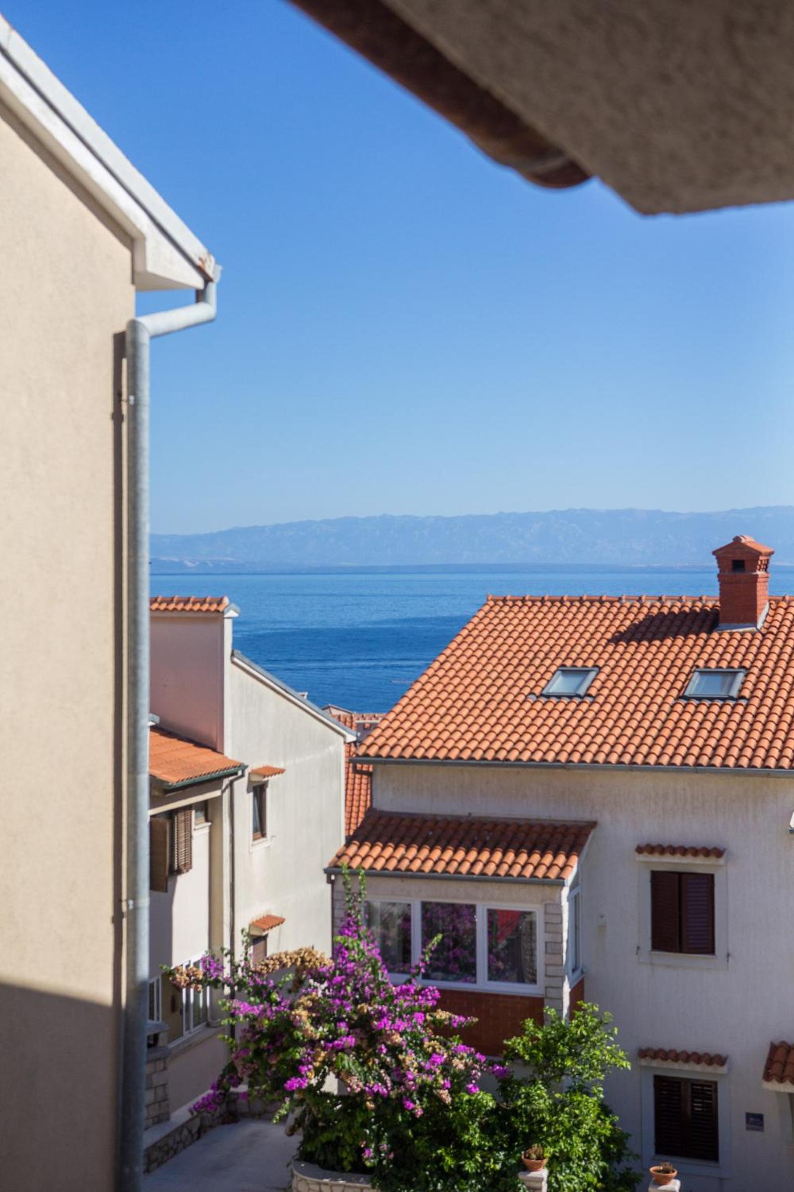 House Prica view 3