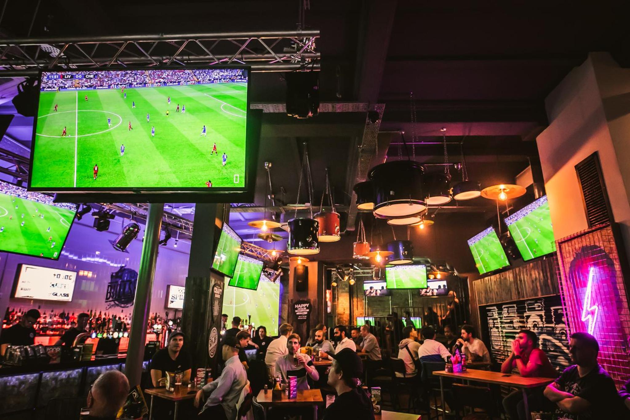 bar