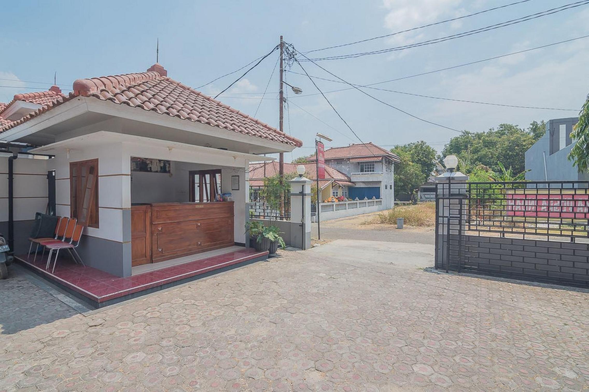 RedDoorz Plus near RSUD Majalengka view 4