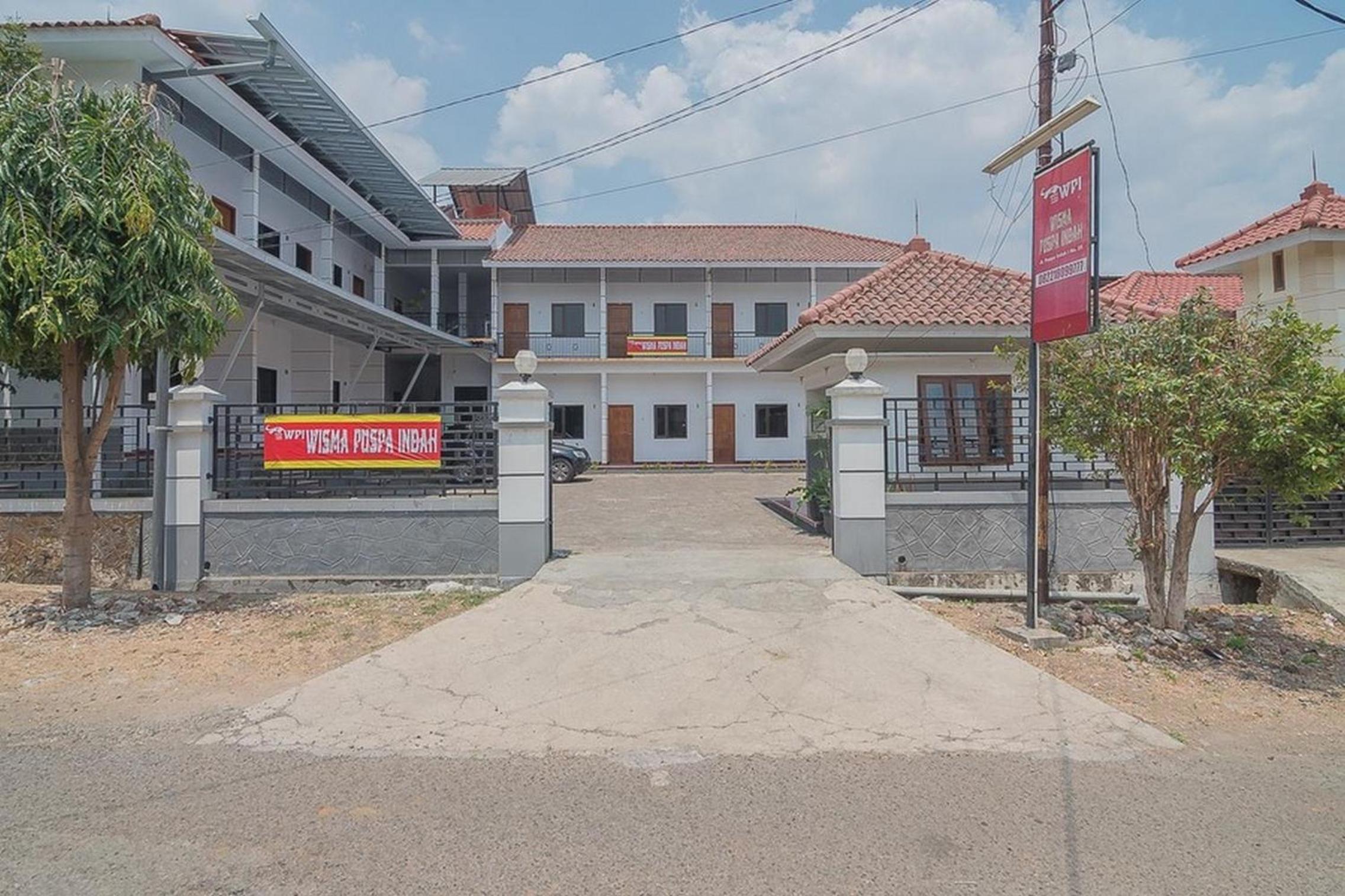 RedDoorz Plus near RSUD Majalengka view 3