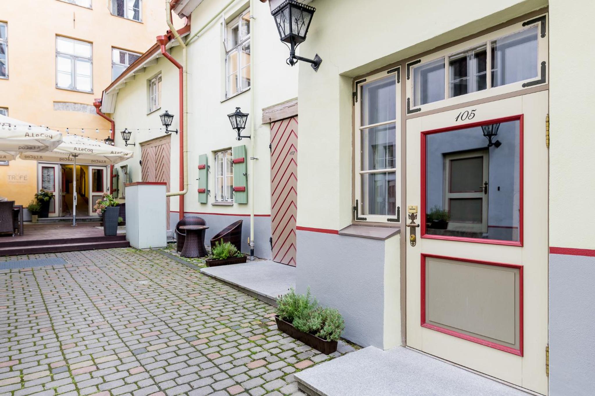 Tallinn Vacations - Meriton Old Town Garden Hotel - Property Image 98