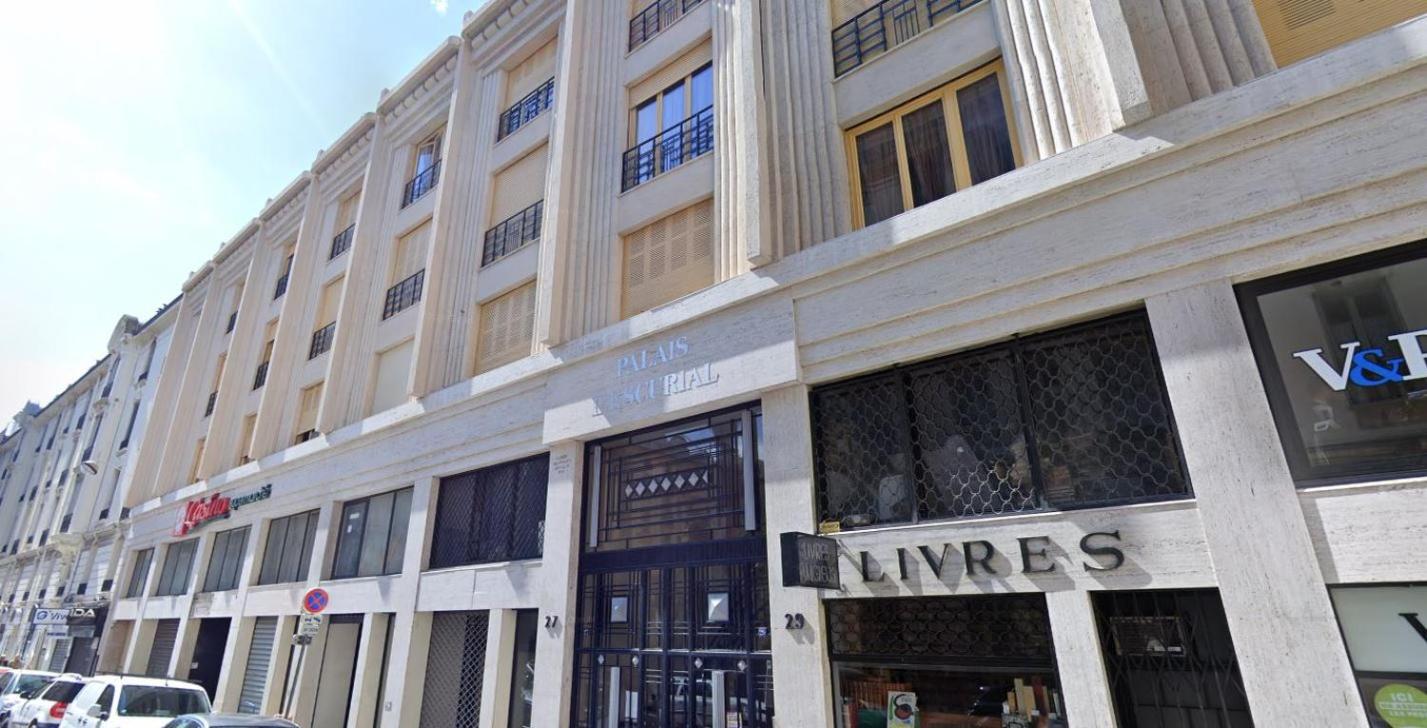 Beautiful apartment in the heart of Nice photo 2