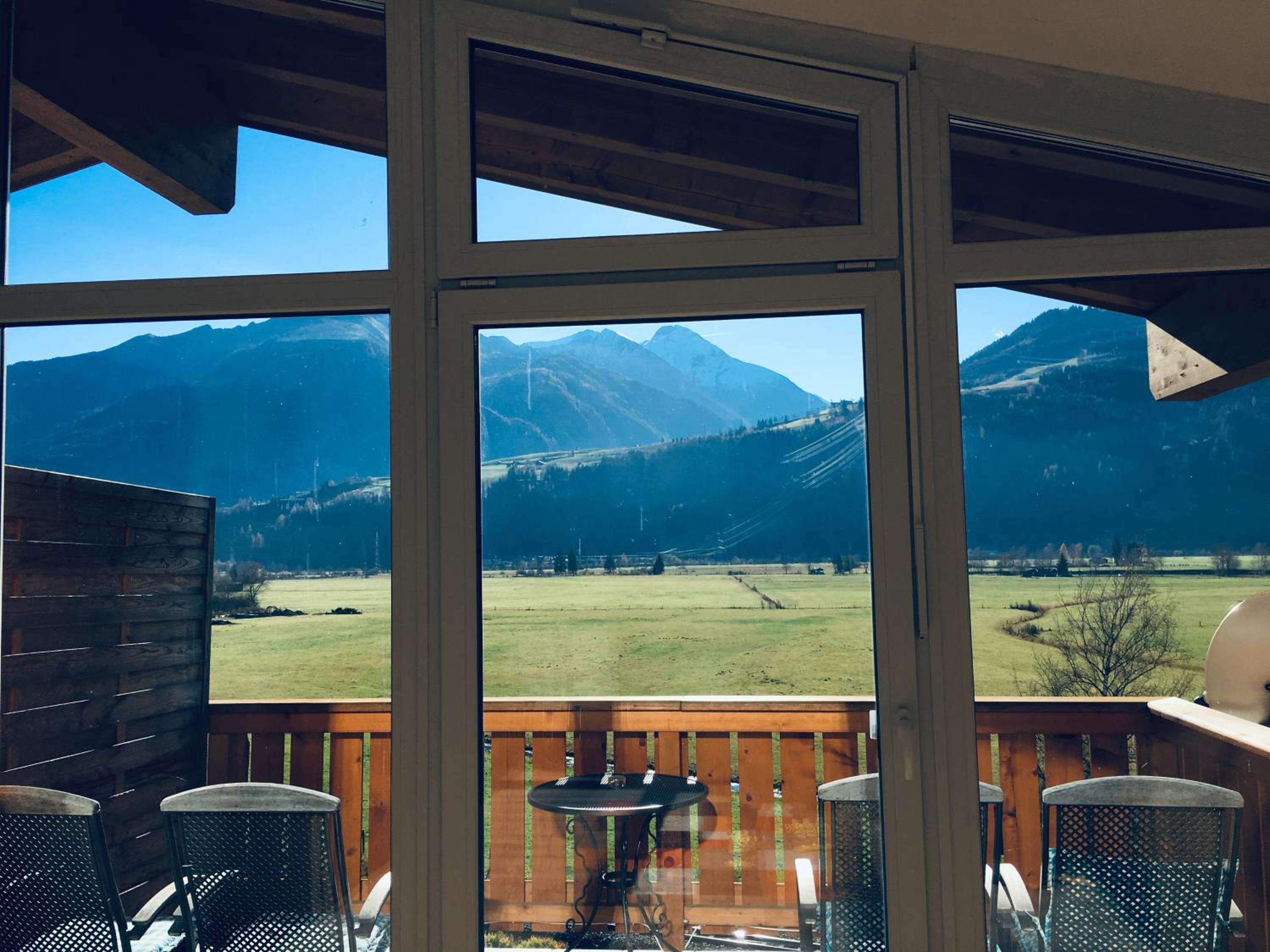 Praga Apartments & Restaurant Zell am See-Kaprun