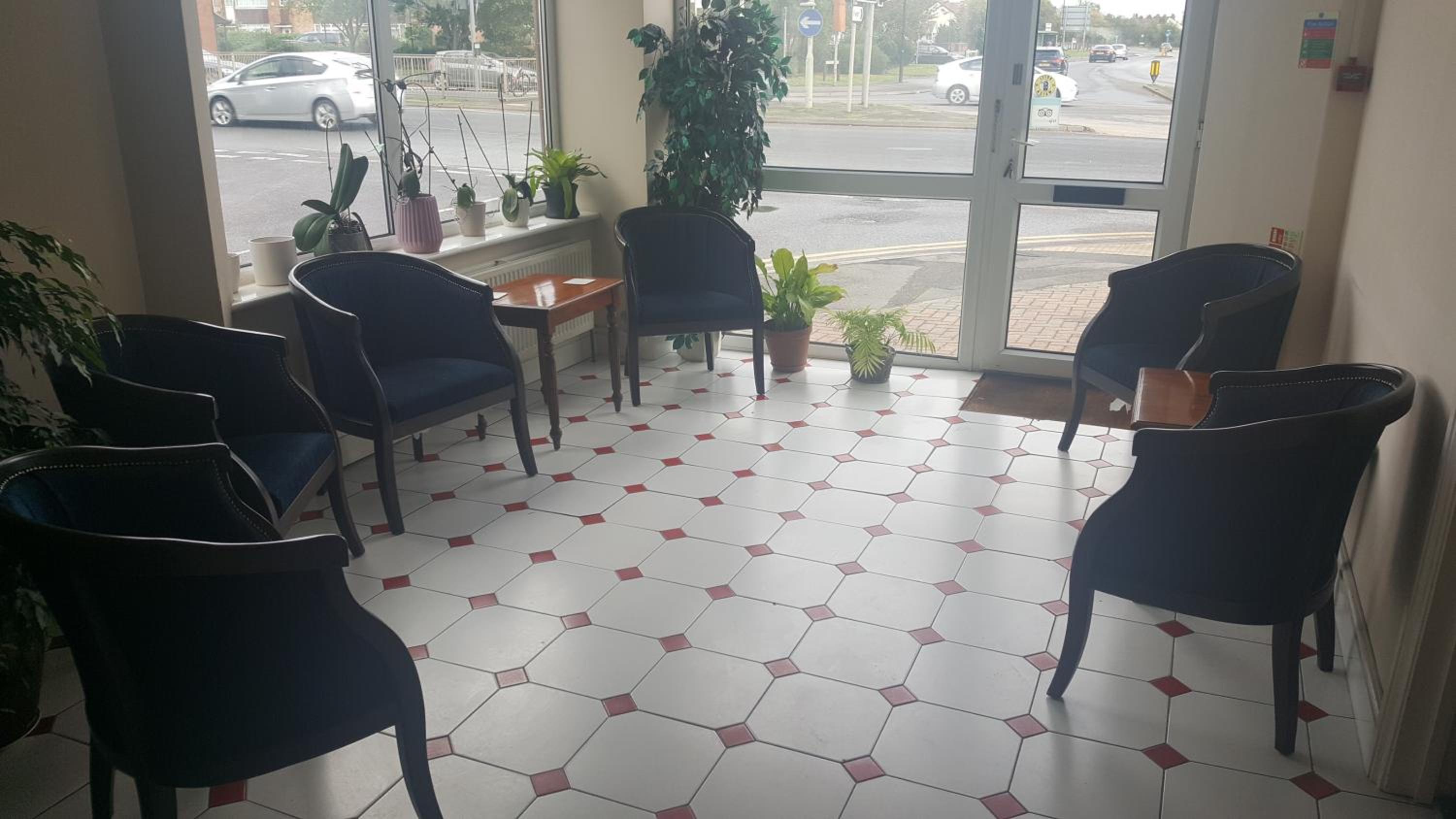 Airport Guest House