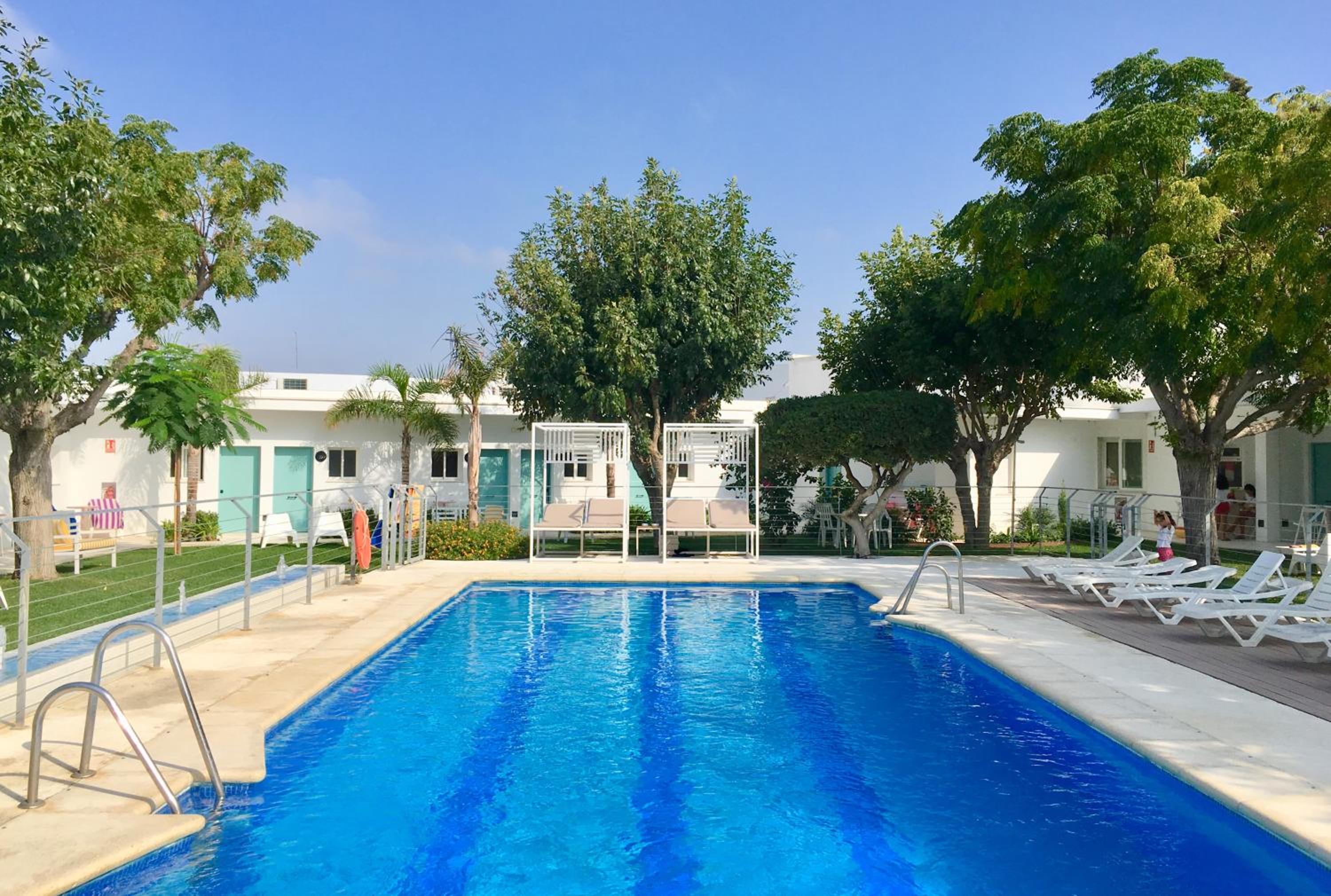 Hotel Hostal Las Cumbres - Image 1