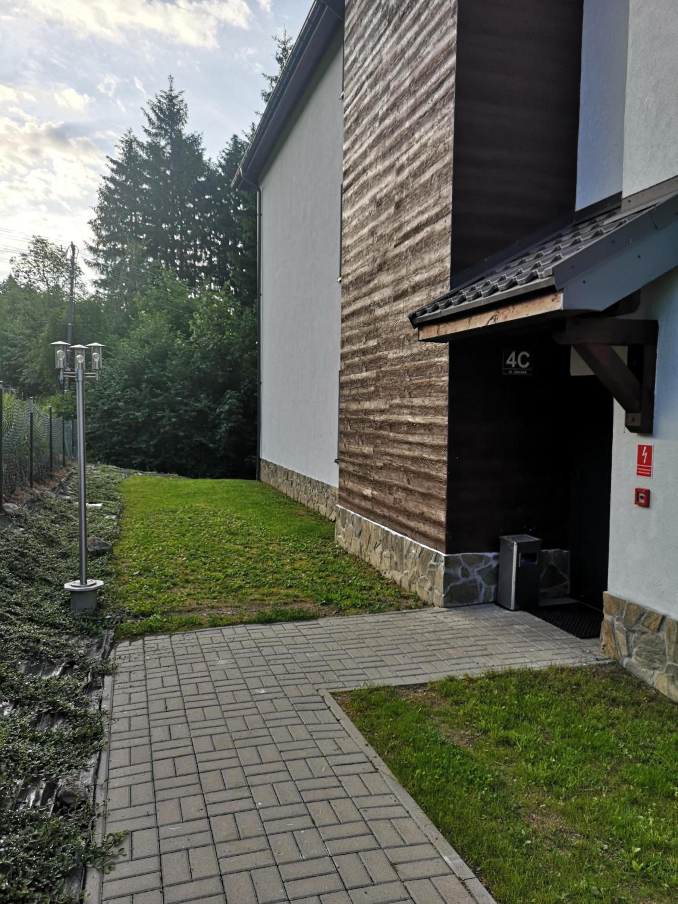 Photo 34