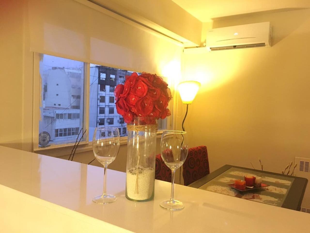 Luminous Studio, amazing view. Hearth of Downtown. view 3