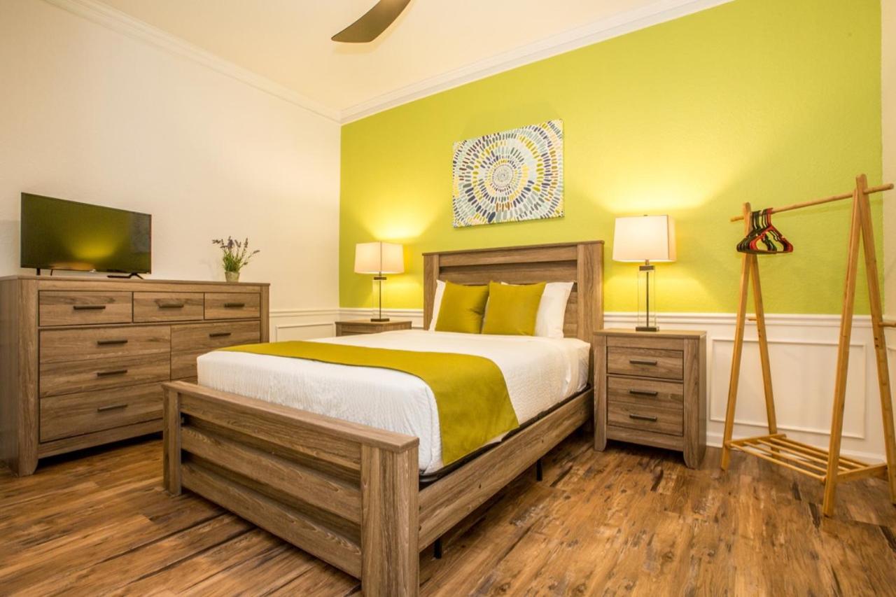 Vista Cay at Epic Universe - Luxury 4 bedroom condo