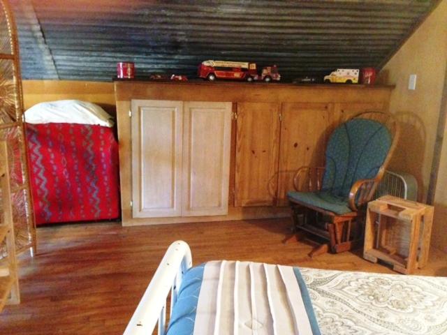 Marble Falls Vacations - The Firehouse at Creekside Camp  Cabins - Property Image 3