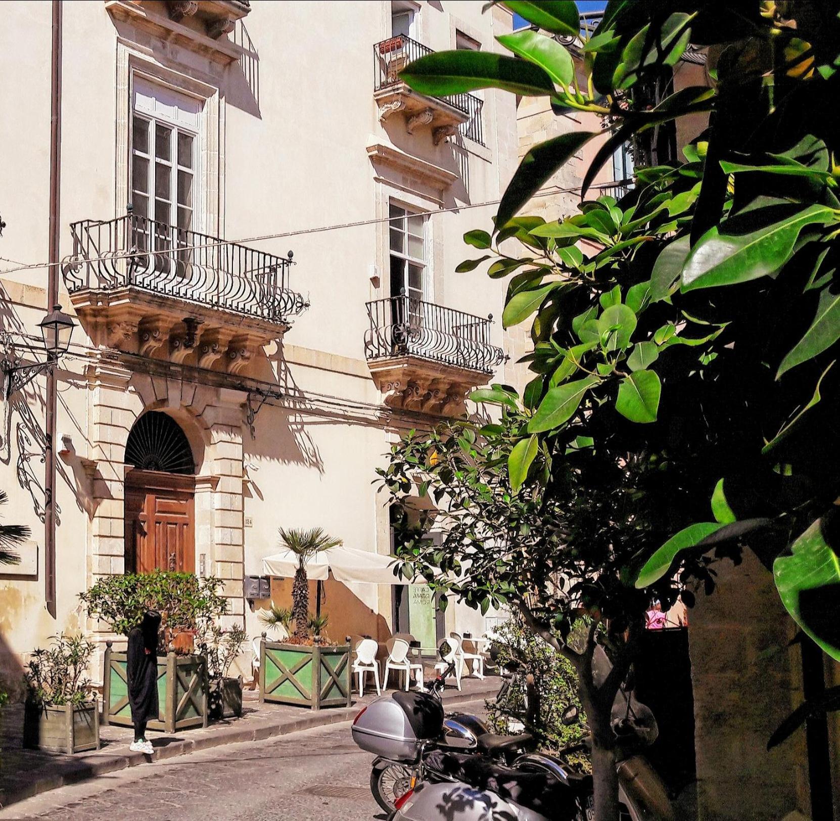 Incantevole appartamento in palazzo storico Ortigia