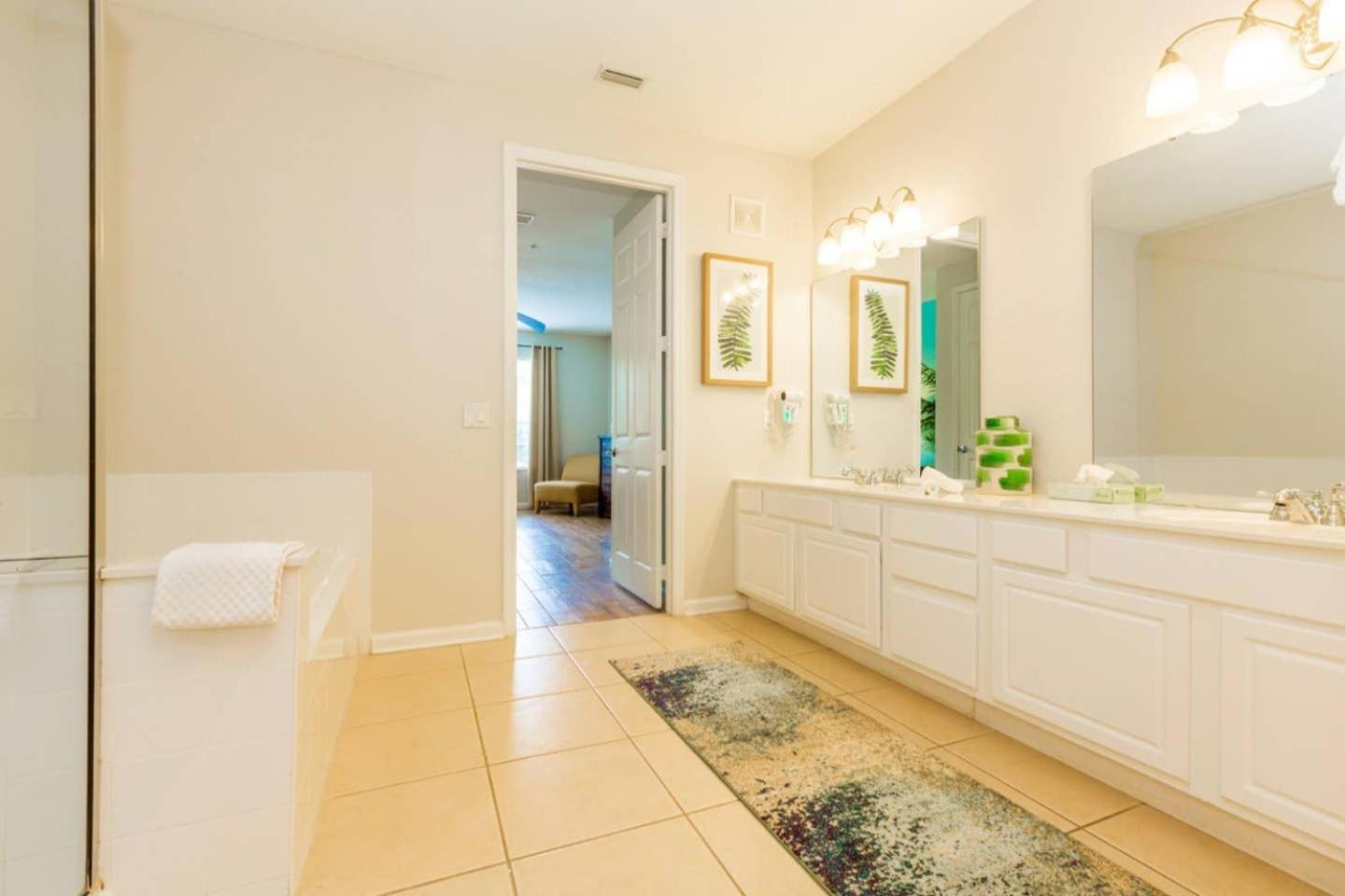 Vista Cay at Epic Universe - Luxury 3 bedroom condo