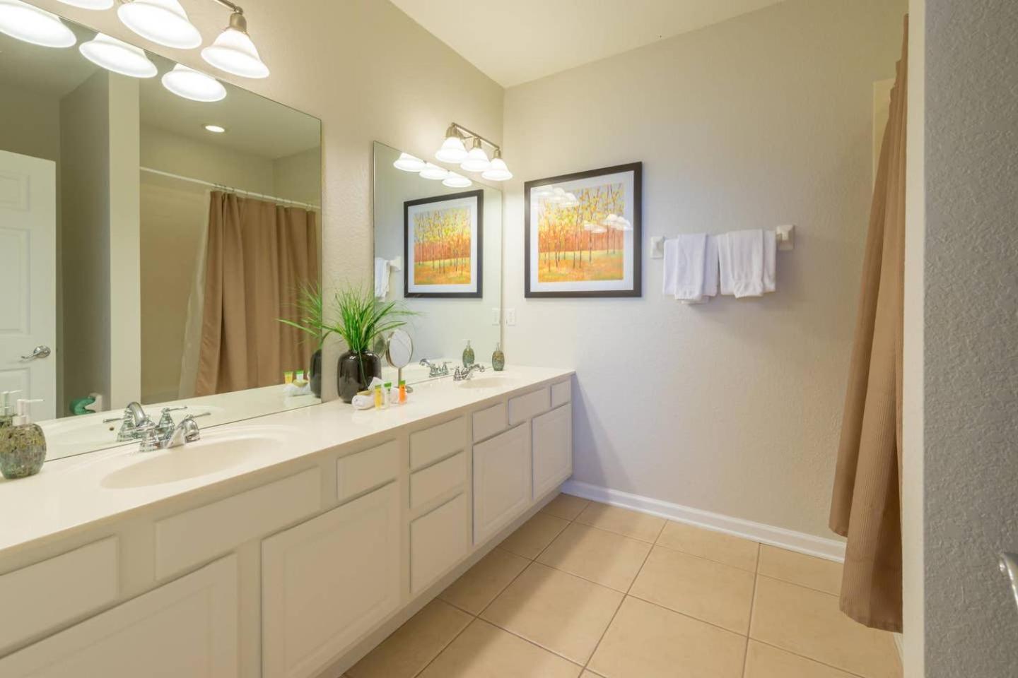 Vista Cay at Epic Universe - Luxury 3 bedroom Townhouse