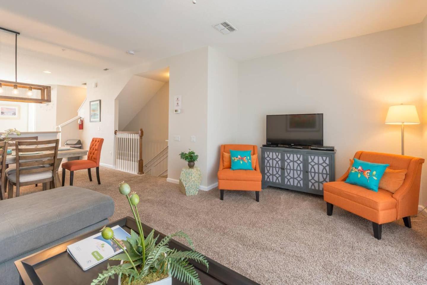 Vista Cay at Epic Universe - Luxury 3 bedroom Townhouse