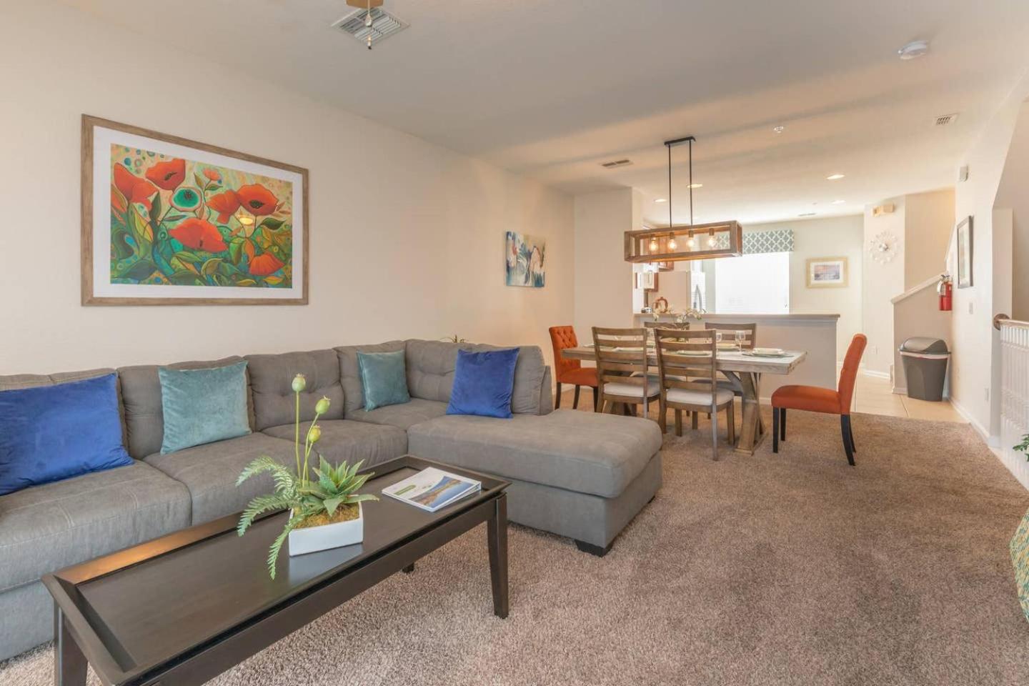 Vista Cay at Epic Universe - Luxury 3 bedroom Townhouse