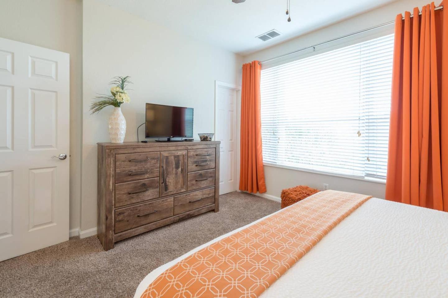 Vista Cay at Epic Universe - Luxury 3 bedroom Townhouse