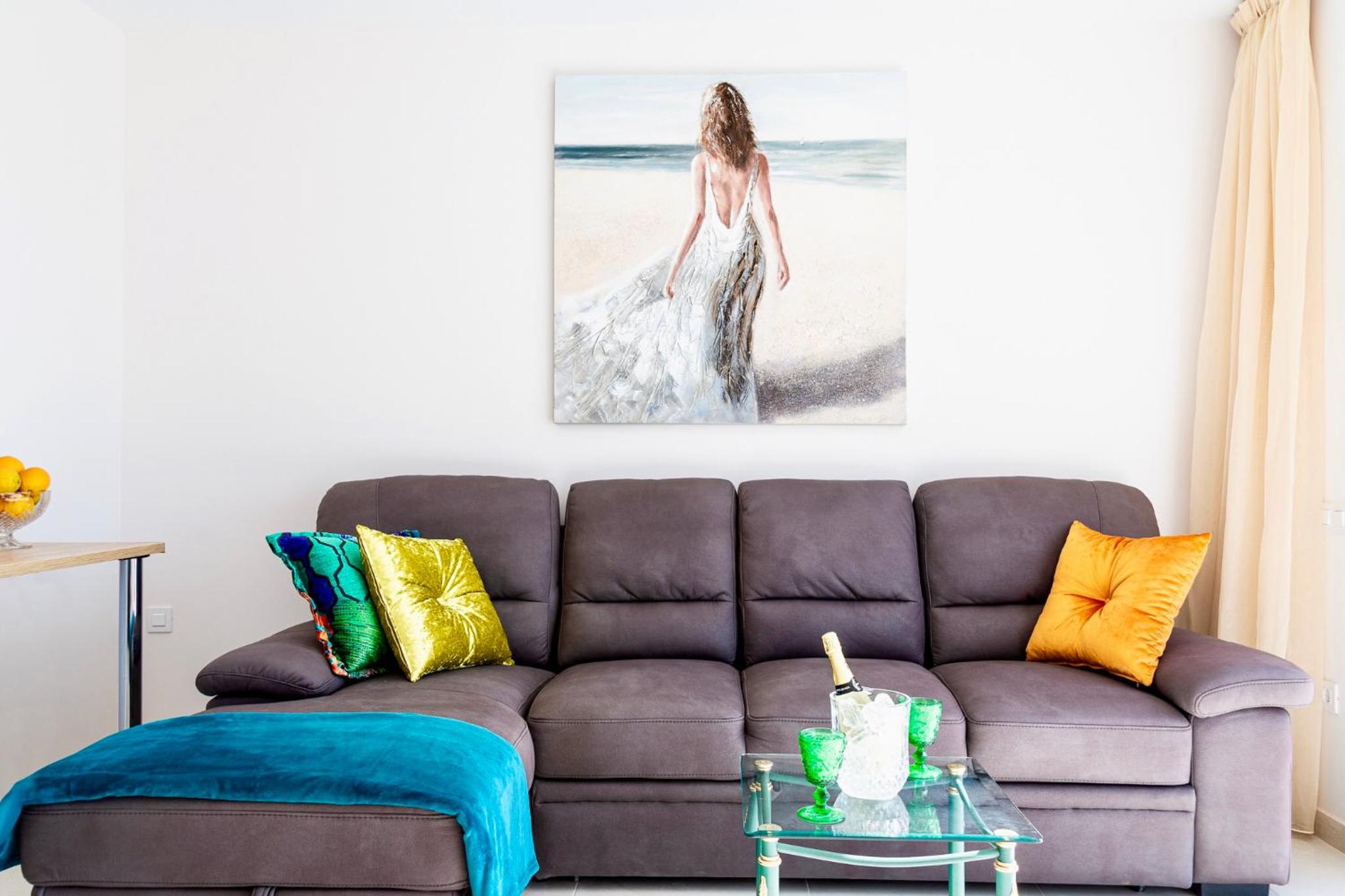 Esmeralda. Lovely and new apartment right by the ocean! view 4
