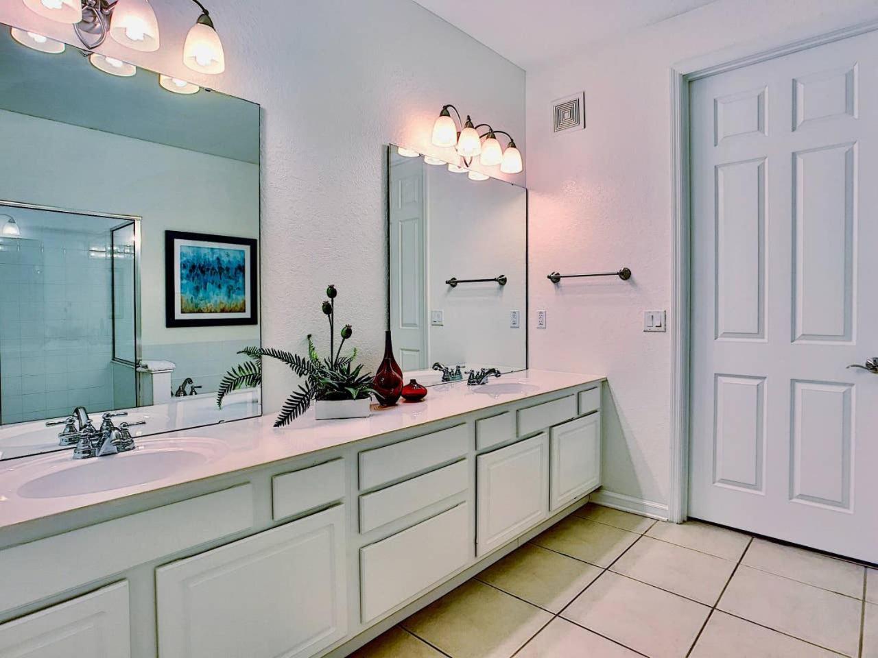 Vista Cay at Epic Universe - Luxury 4 bedroom condo