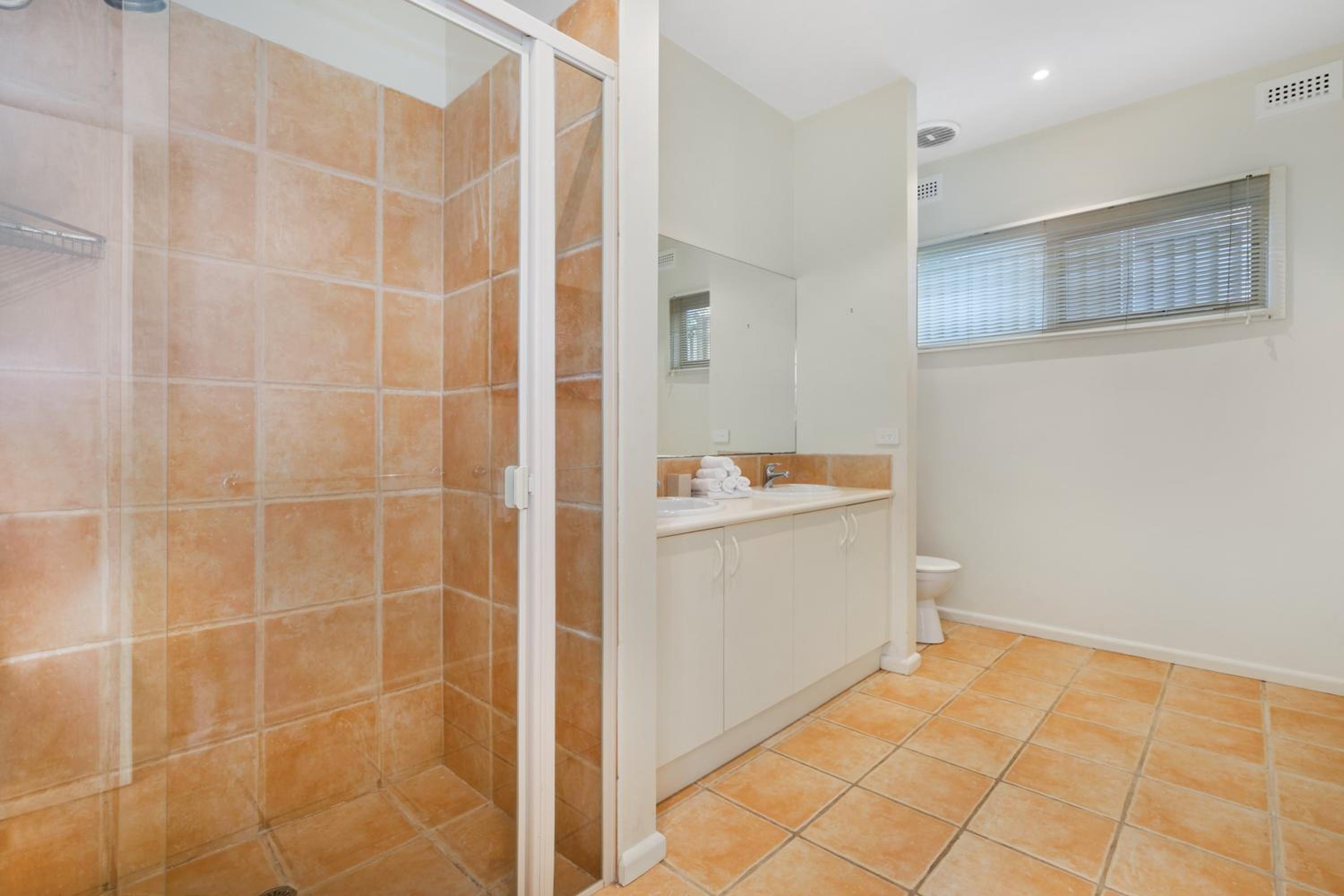 Ellis Cottage Sorrento plus Guest House