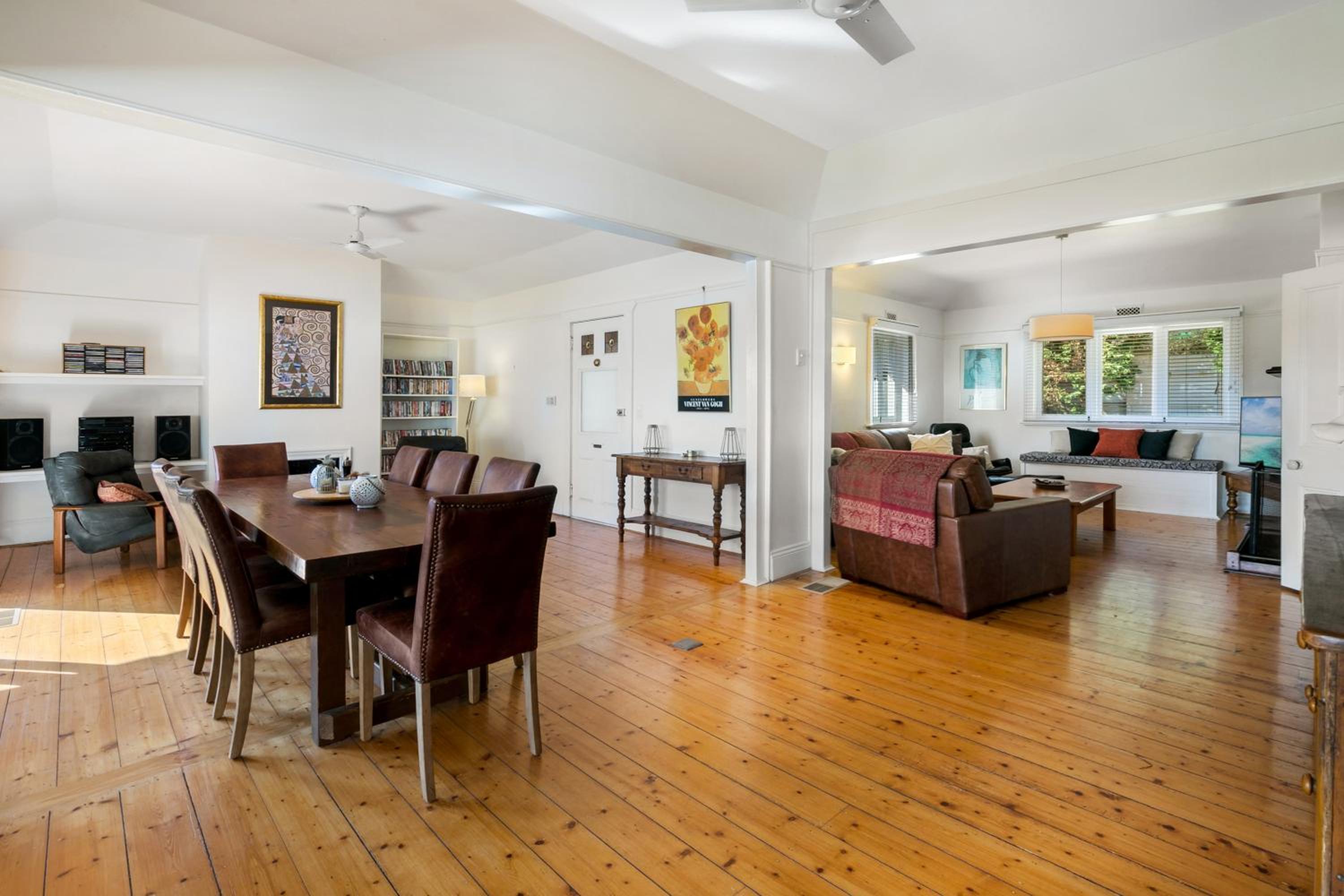 Ellis Cottage Sorrento plus Guest House