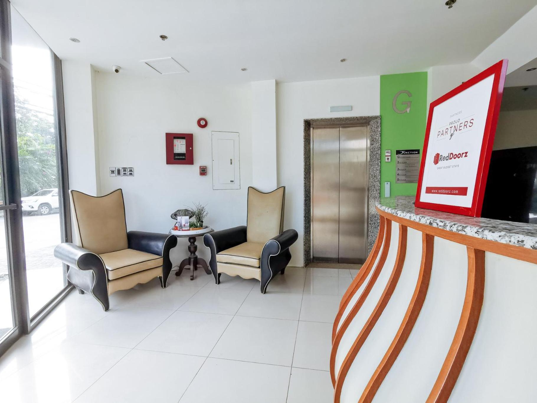 RedDoorz Plus near Bangko Sentral Ng Pilipinas Davao