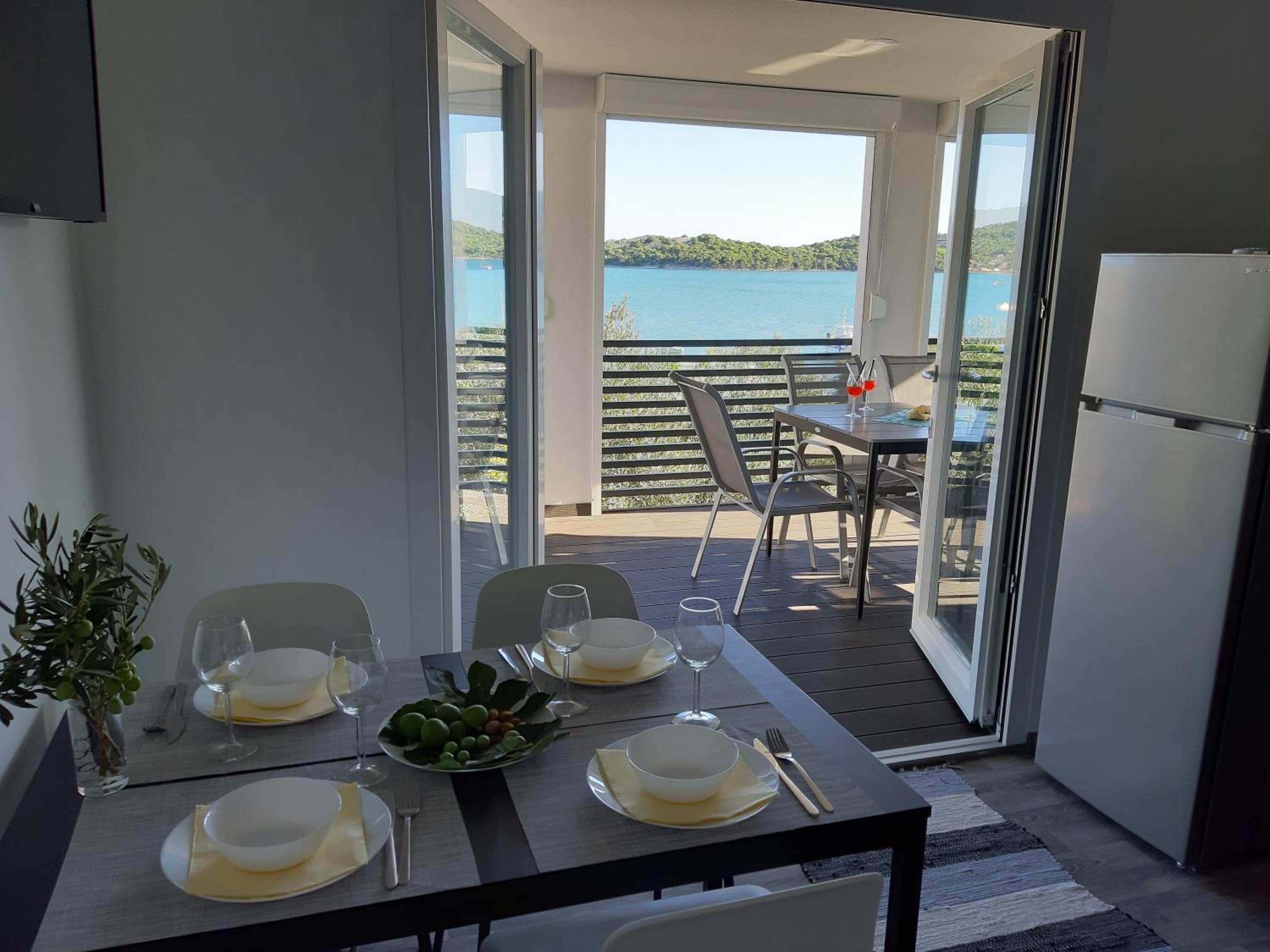 Mobile Home Tina Tisno view 2