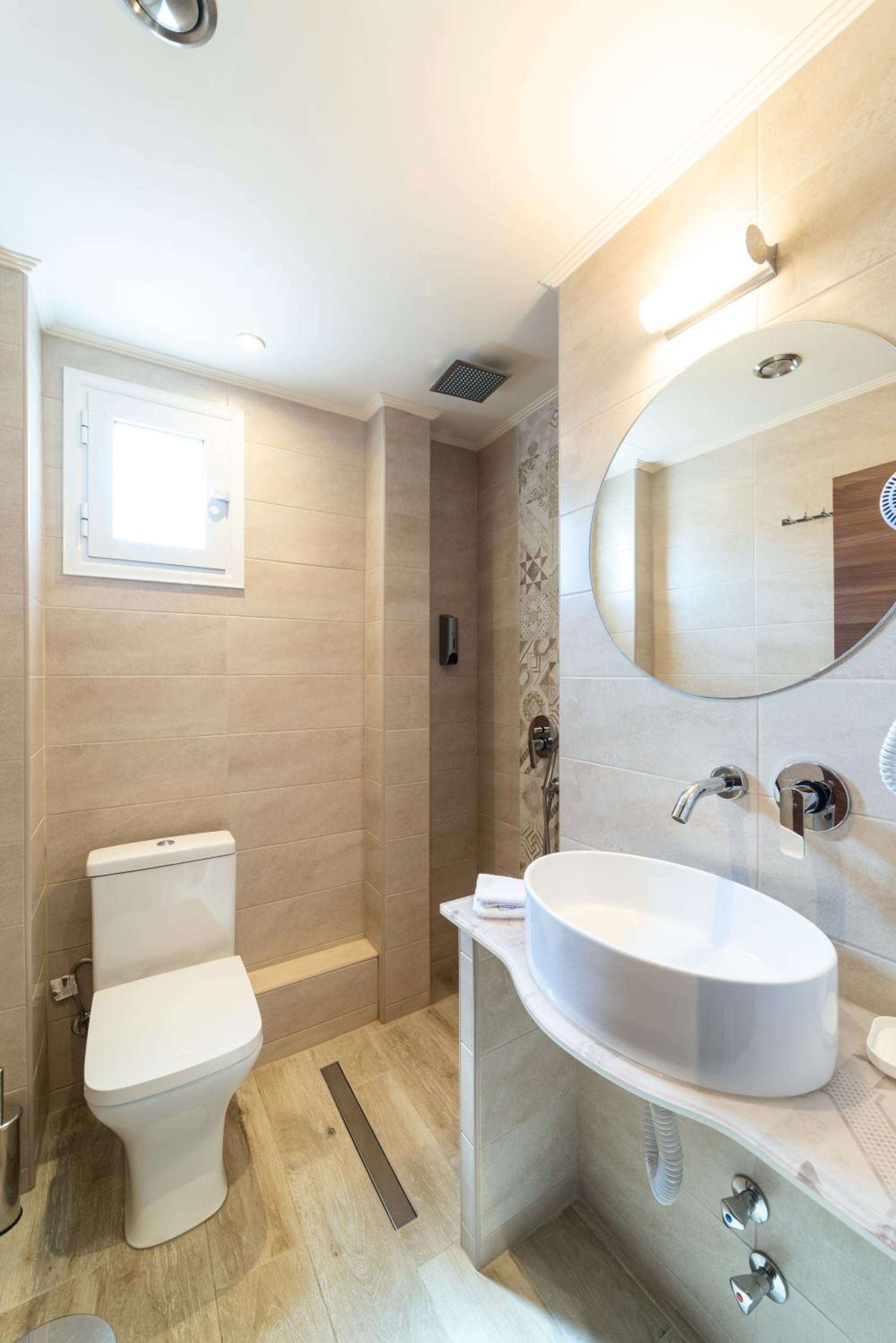 Luxury Plateia Rooms view 3