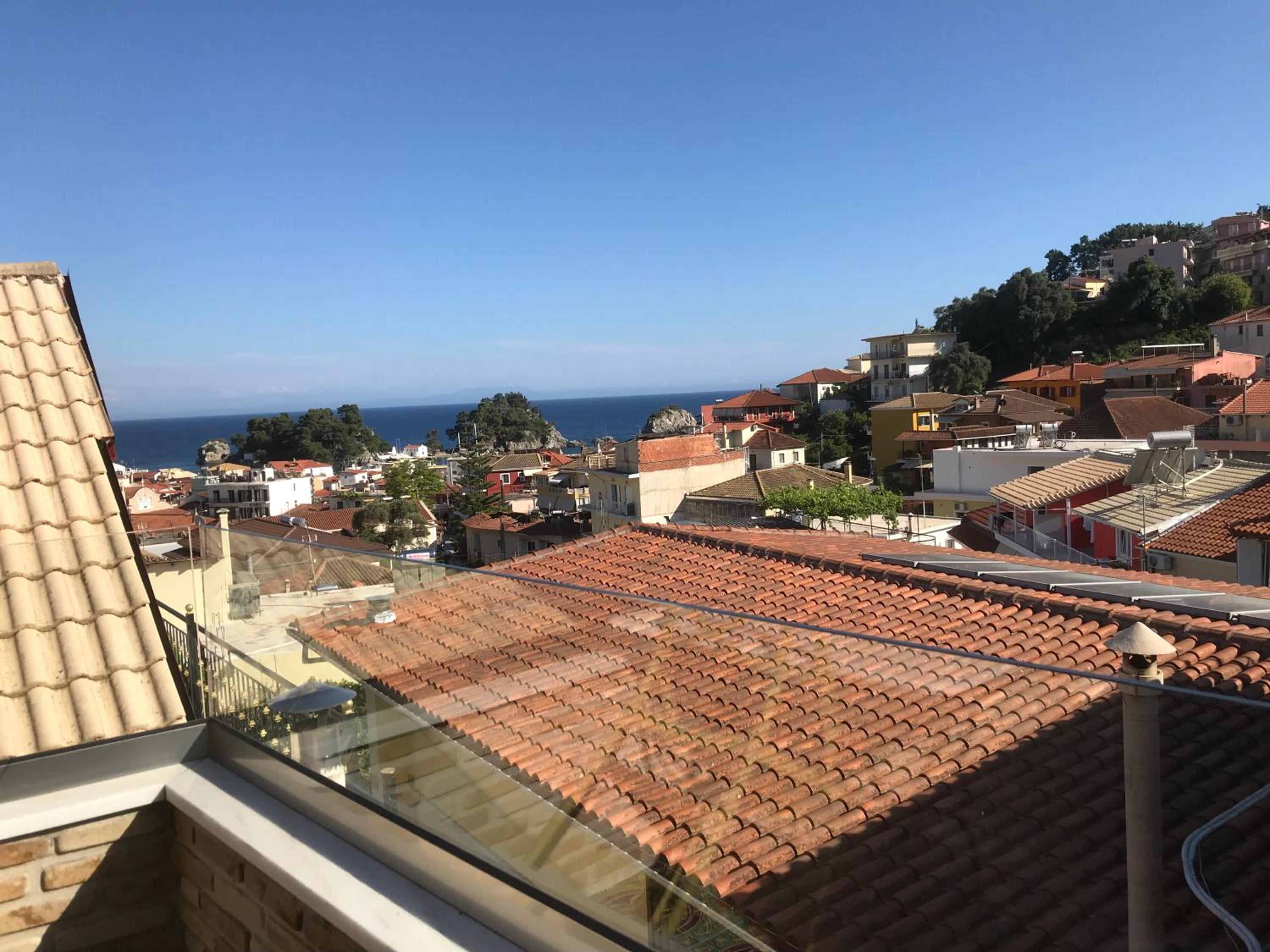 Leda Suites