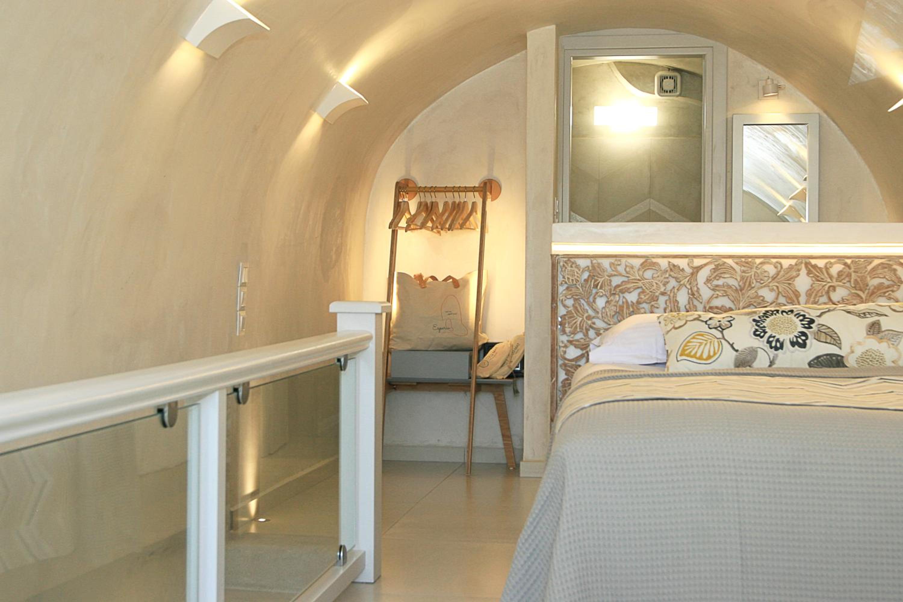 Esperia Luxury Suites