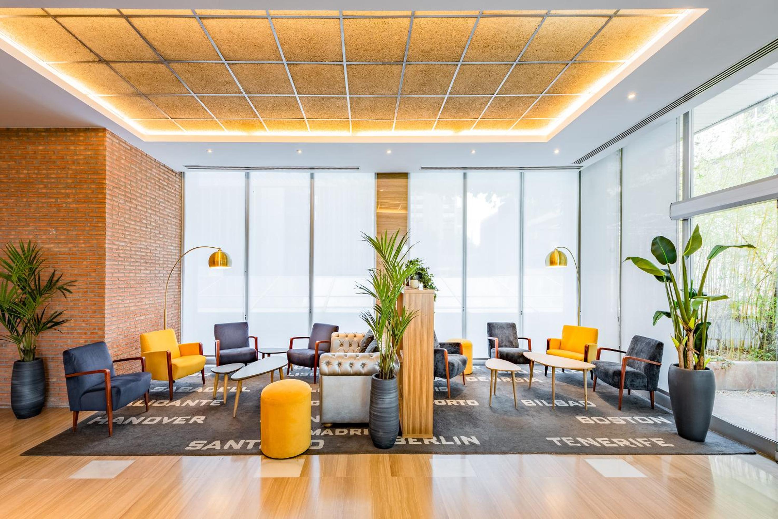 Hotel Madrid Chamartín, Affiliated by Meliá-0