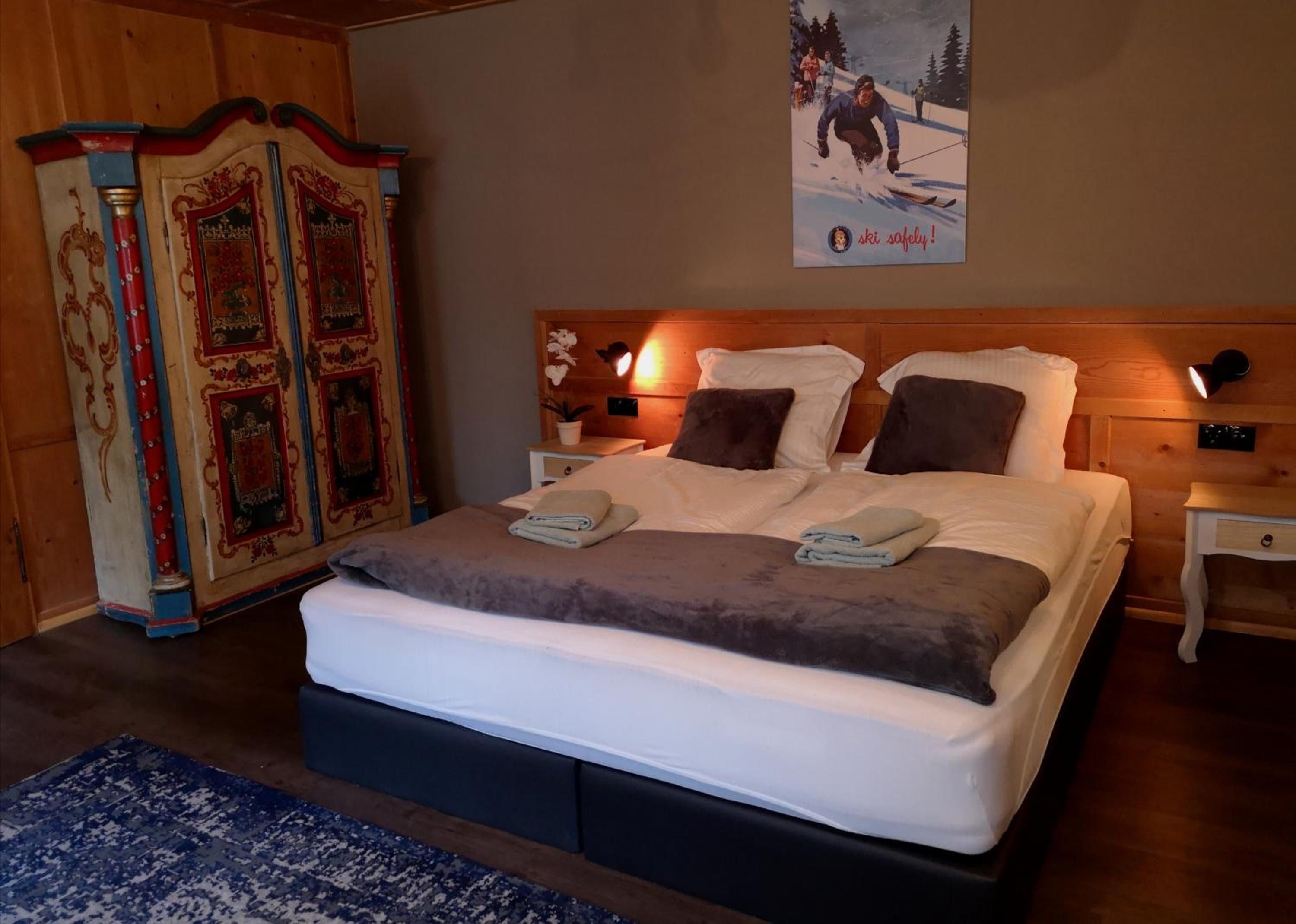 De Nussi's Chalet 1