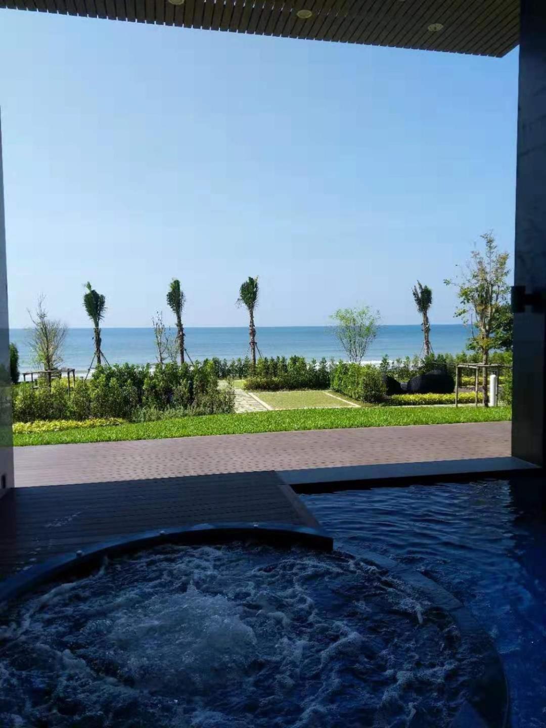 Beachfront Executive Studio Mae Phim view 5