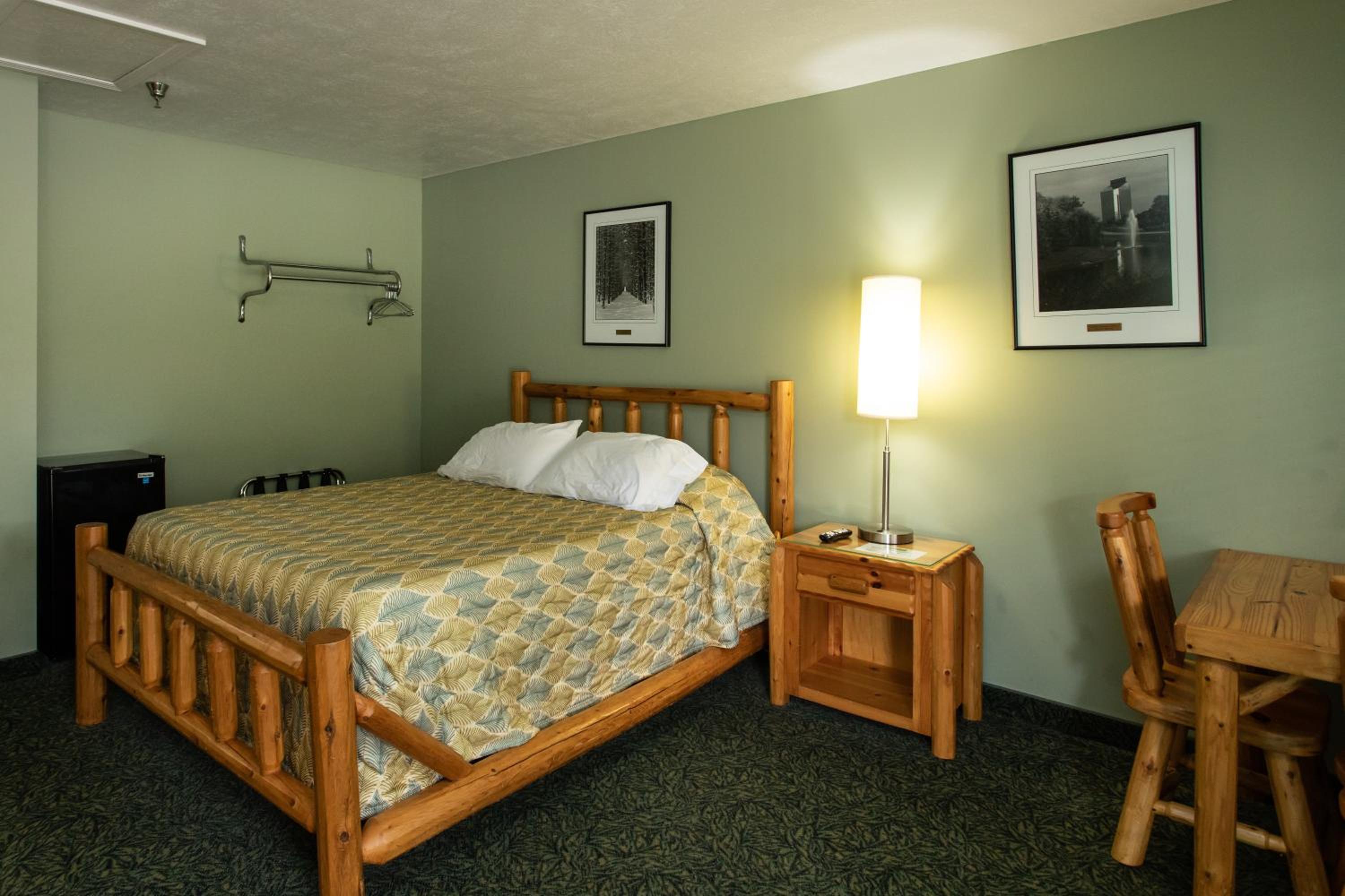 The Kingsley Suites