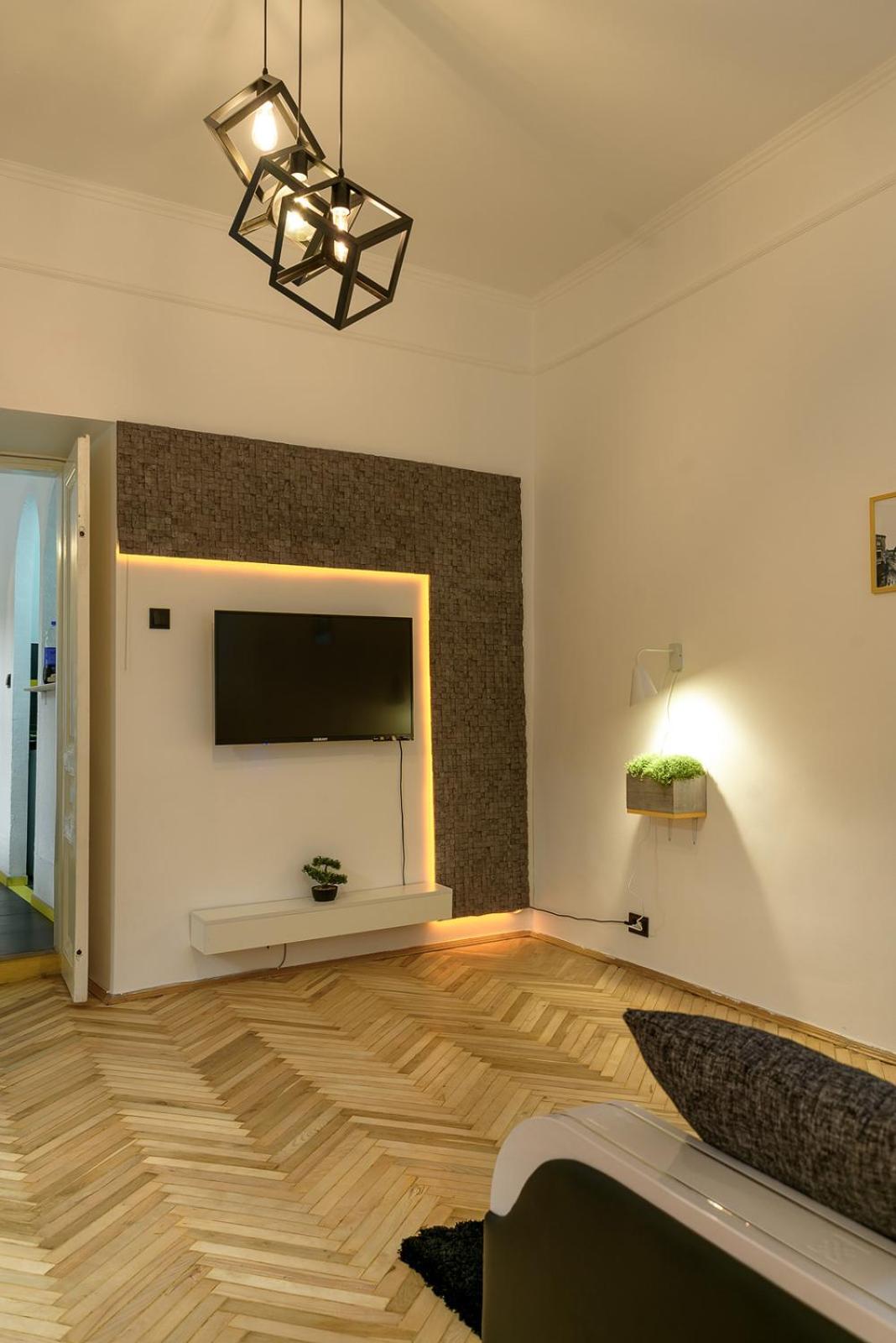 Red and Yellow Apartment Modern view 4