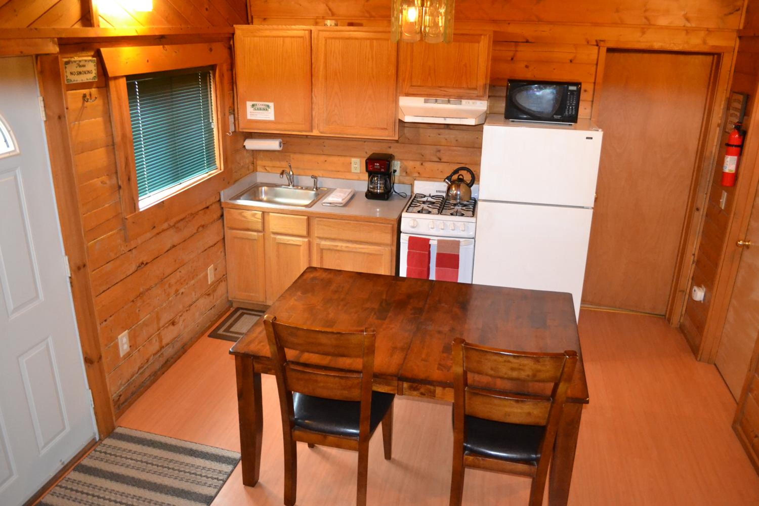 Box Canyon Cabins