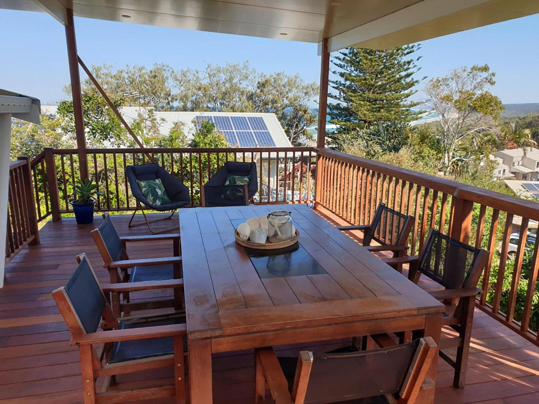 Ahoy Cottage by Discover Stradbroke